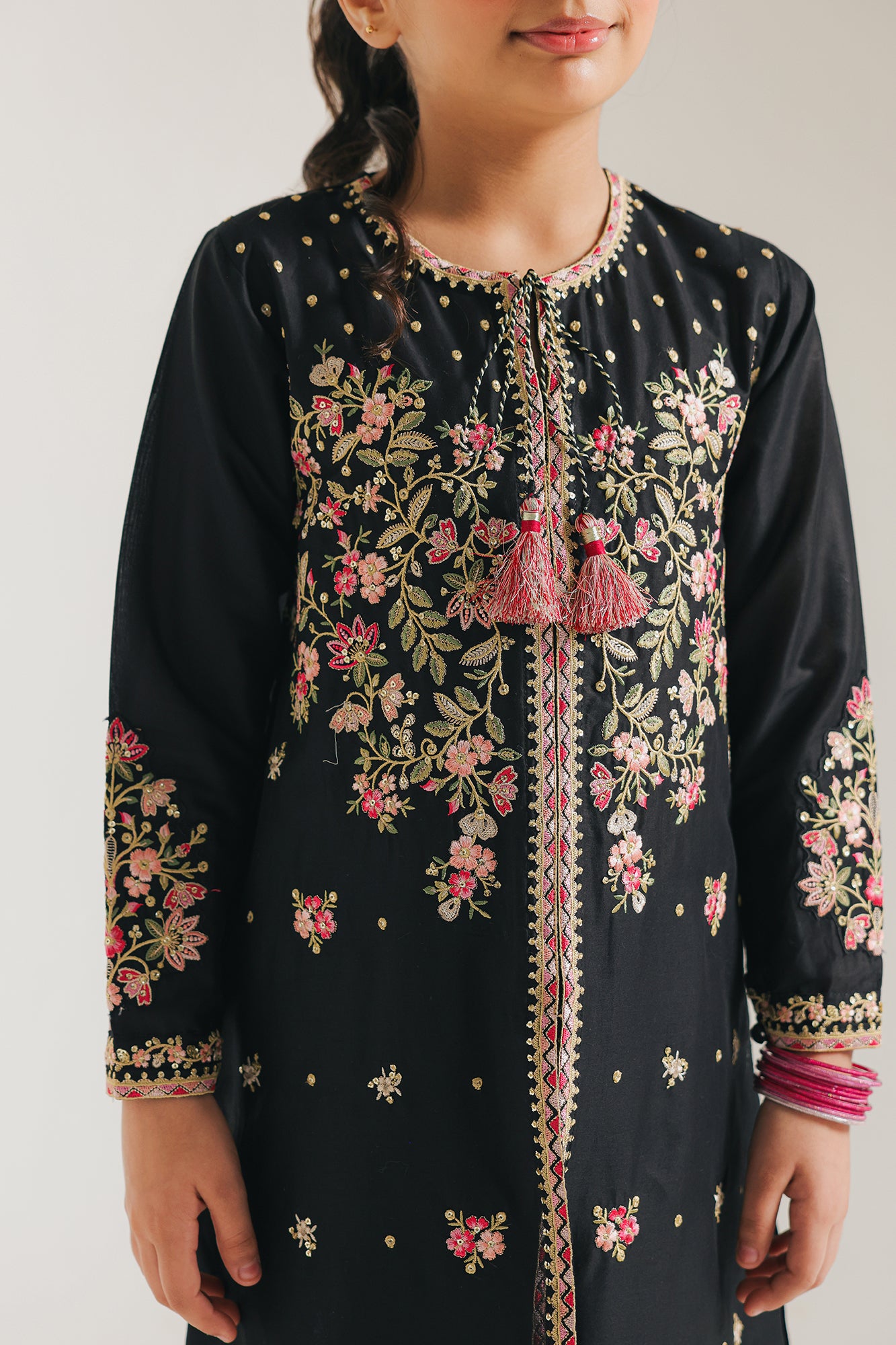 EMBROIDERED SUIT (E0688/404/902 E0688/304/902)