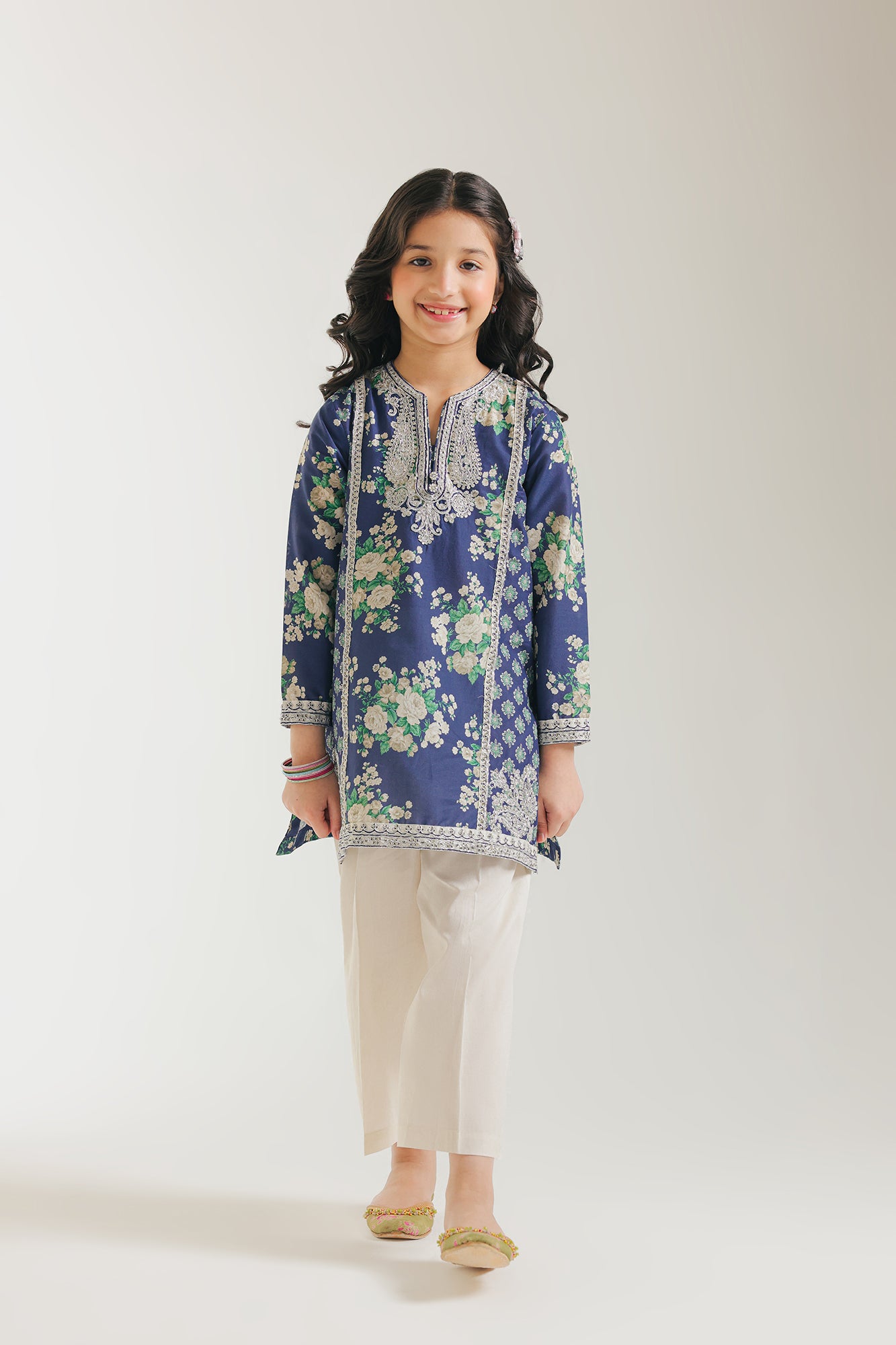 EMBROIDERED SUIT (E0708/404/603 E0708/304/603)