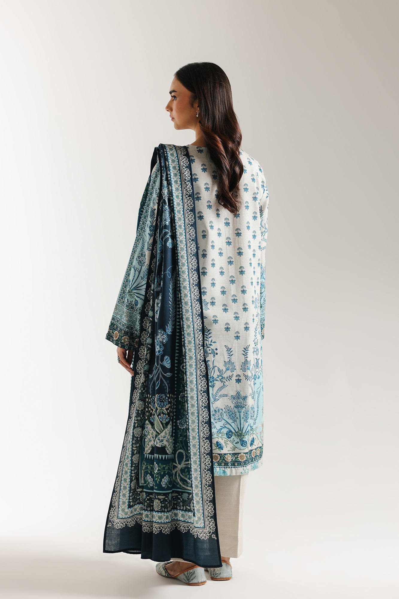 EMBROIDERED SUIT (E0732/203/006)