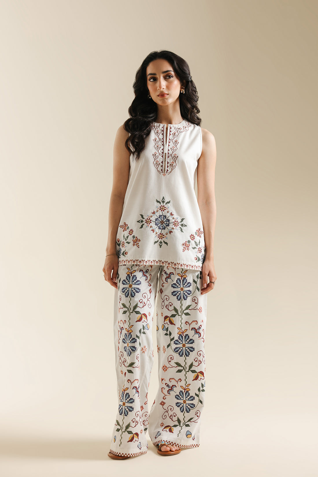 EMBROIDERED SUIT (E0738/119/003)