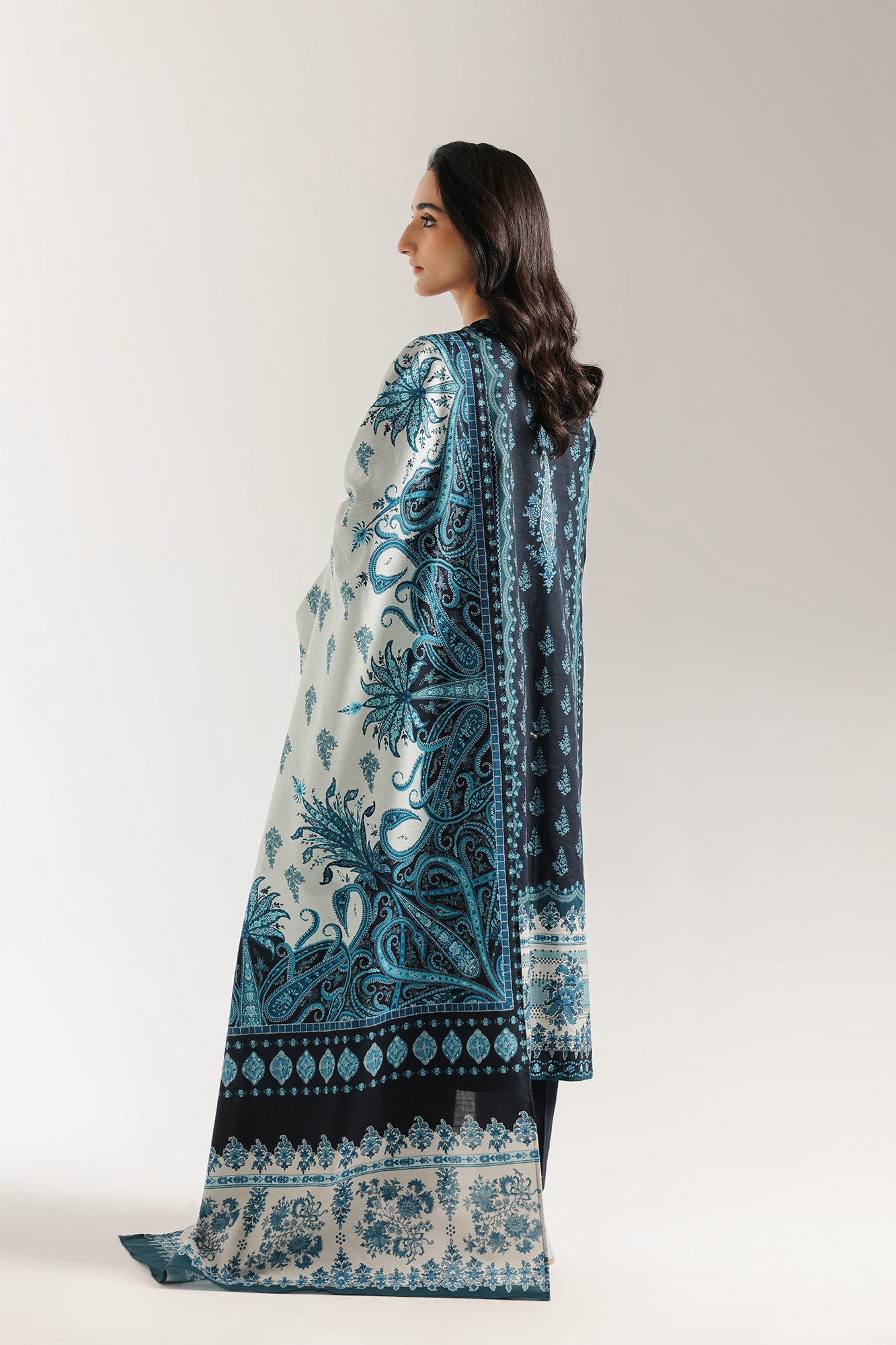 EMBROIDERED SUIT (E0738/203/621)