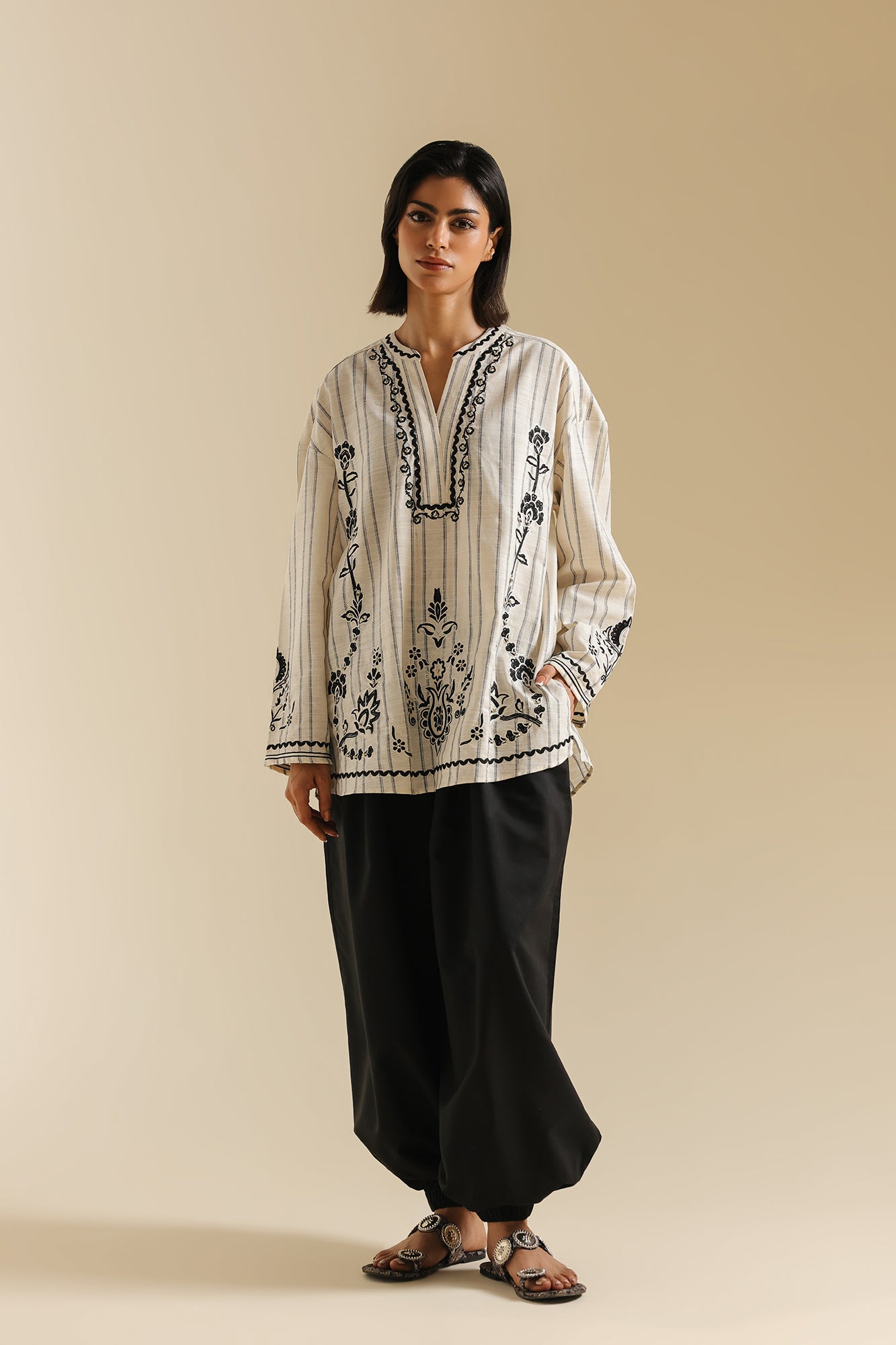 KURTI (E0743/119/002)