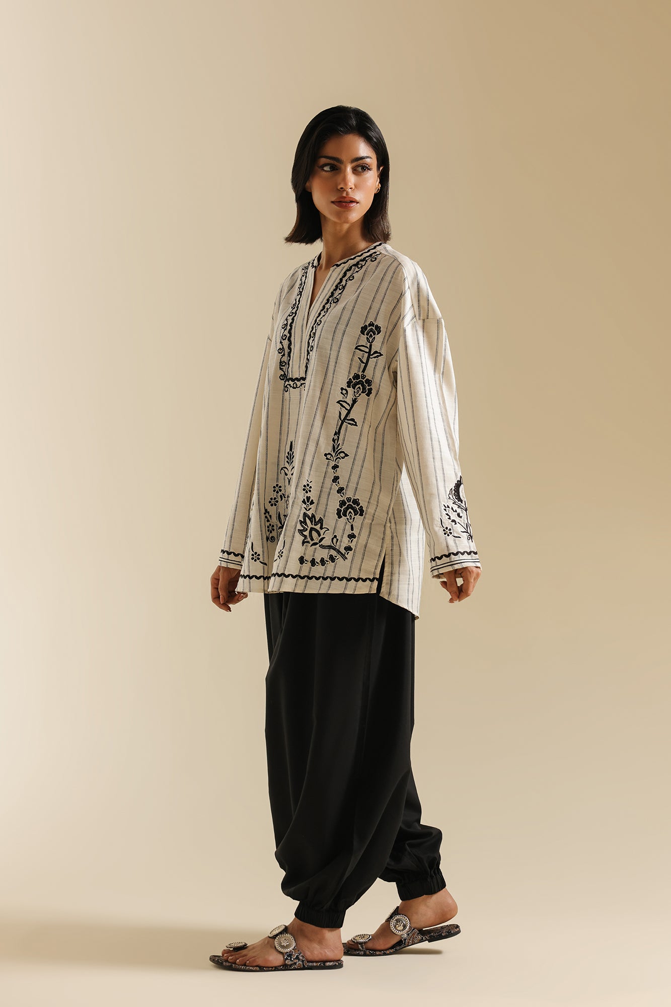 KURTI (E0743/119/002)