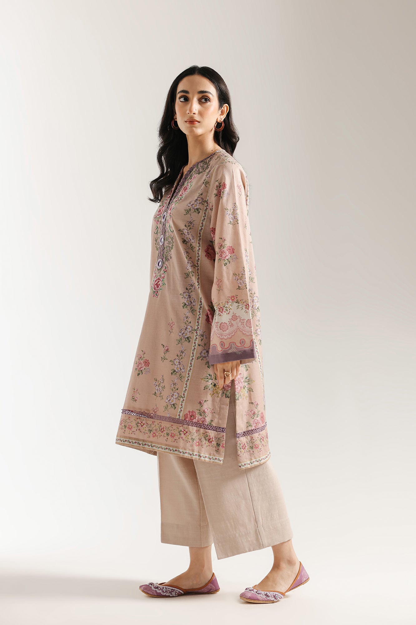 EMBROIDERED SUIT (E0748/203/813)