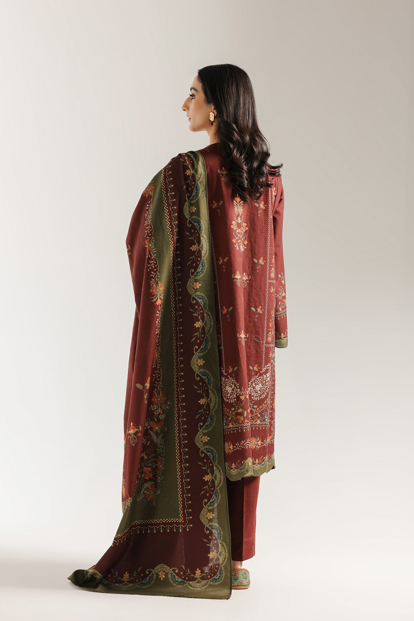 EMBROIDERED SUIT (E0749/203/319)