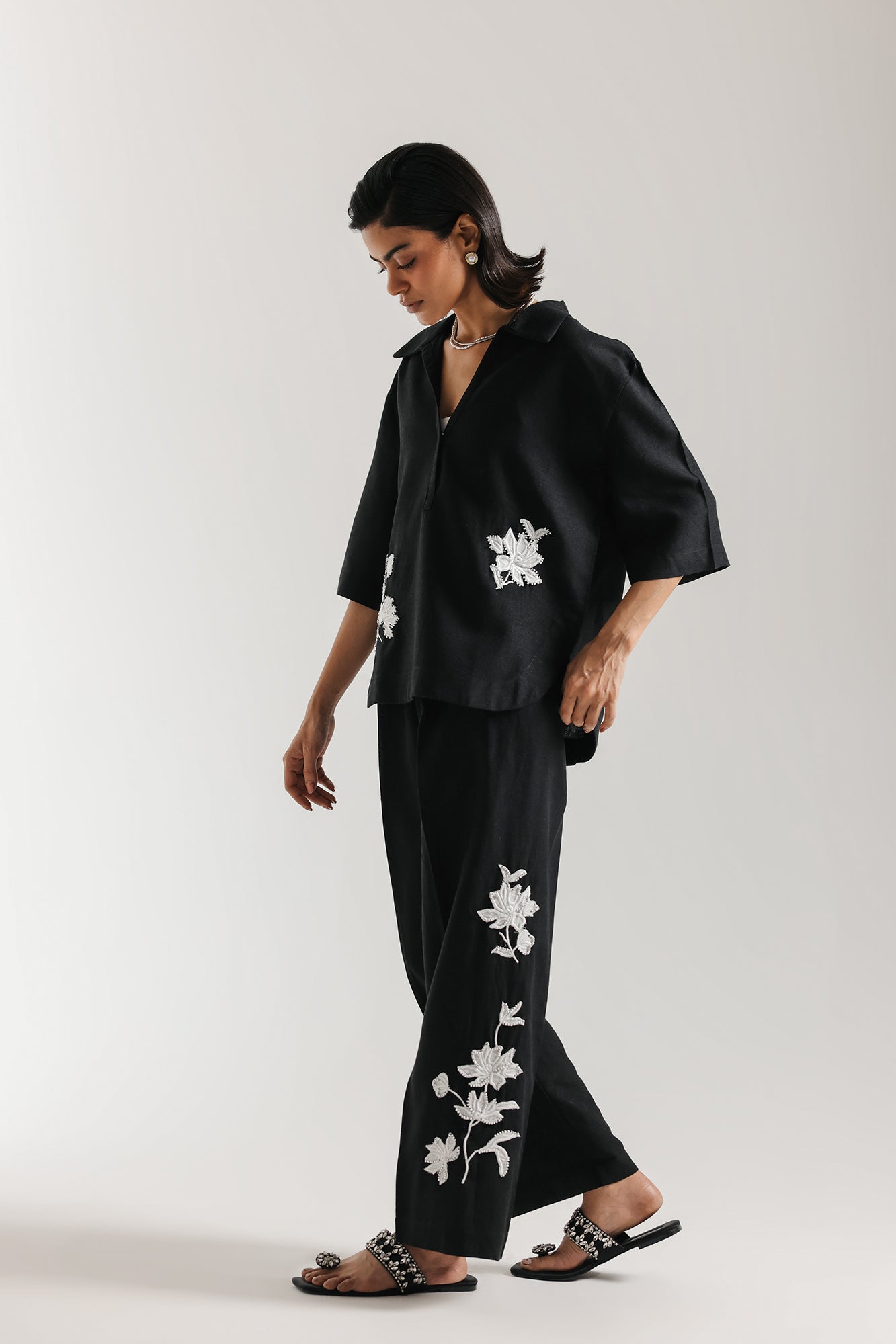 EMBROIDERED SUIT (E0758/106/902)