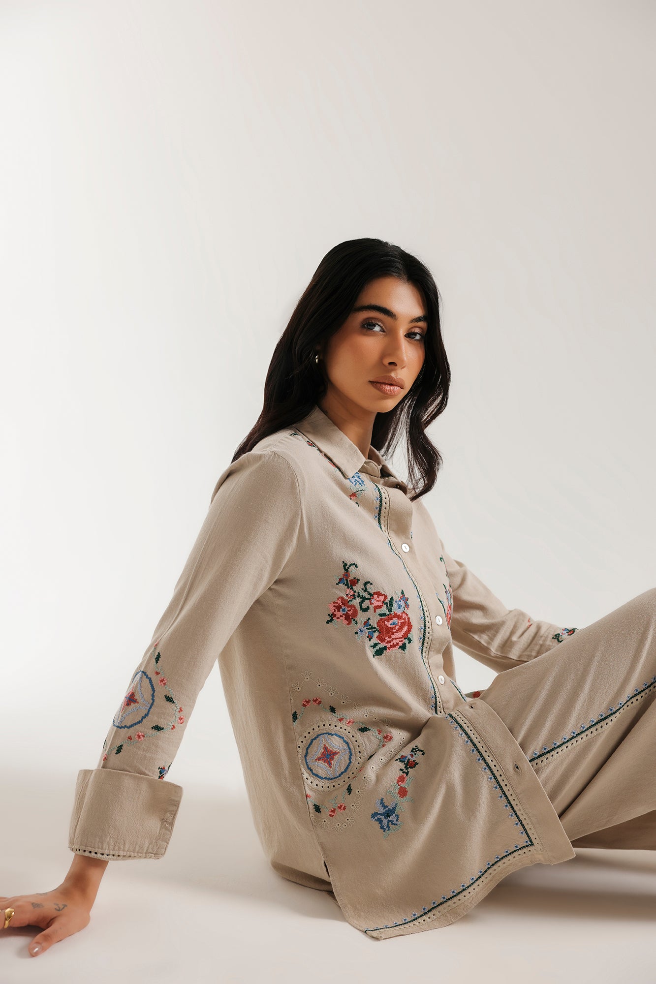 EMBROIDERED SUIT (E0761/106/006)