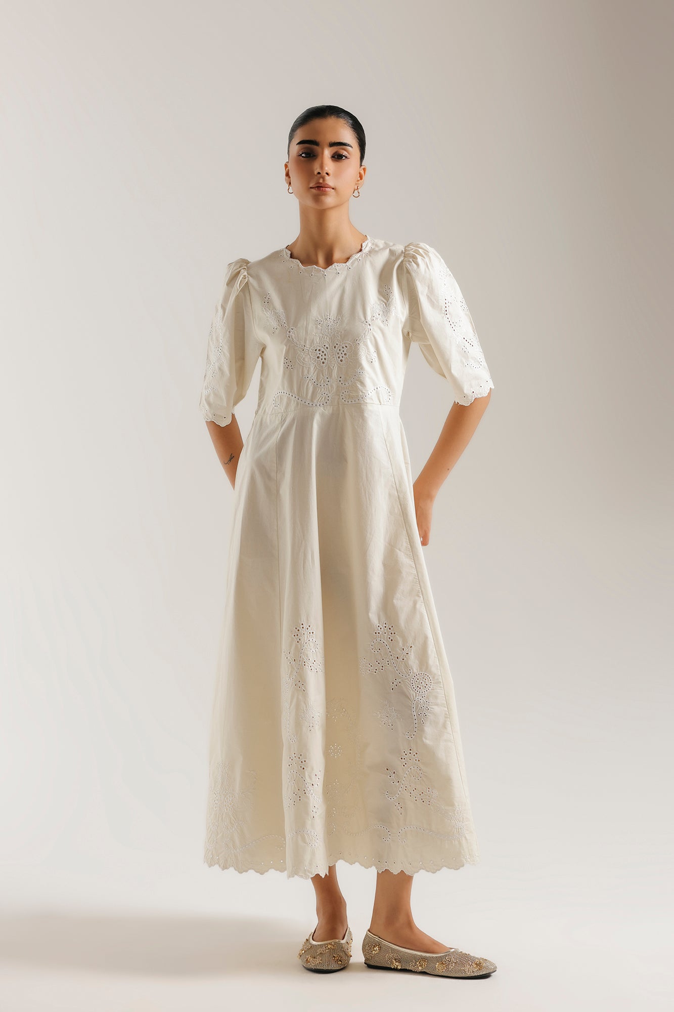 EMBROIDERED DRESS (E0768/106/004)