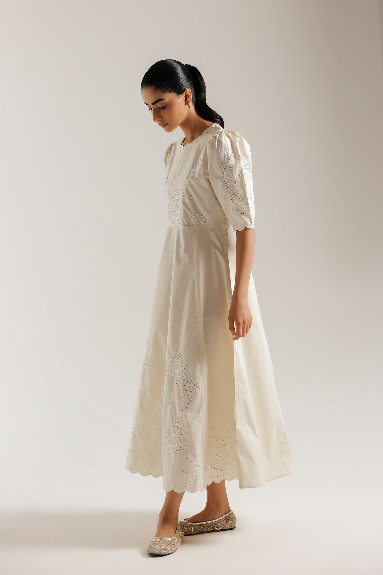 EMBROIDERED DRESS (E0768/106/004)