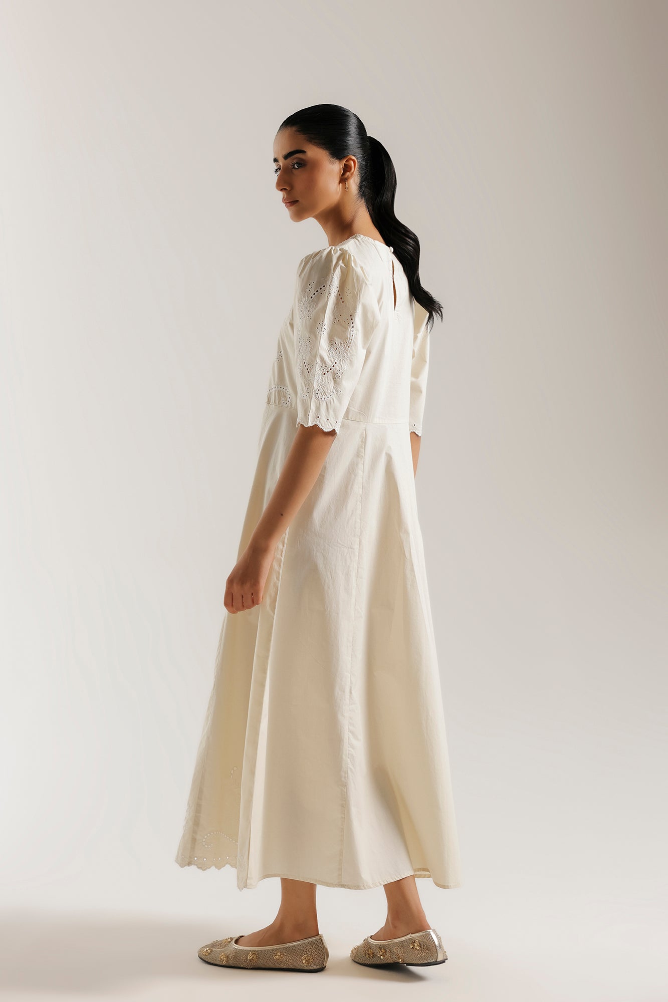 EMBROIDERED DRESS (E0768/106/004)