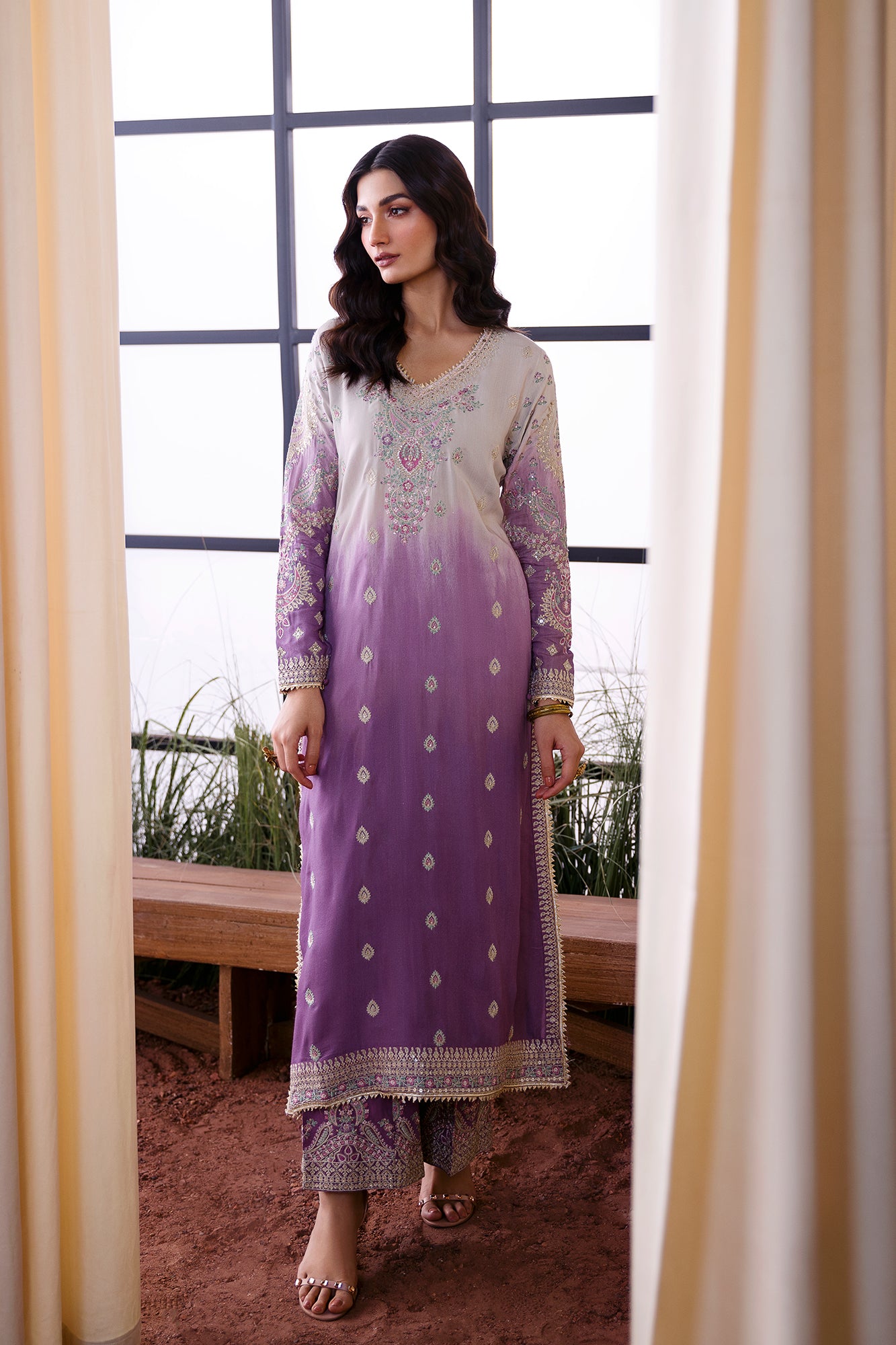 EMBROIDERED SUIT (E0795/104/002)