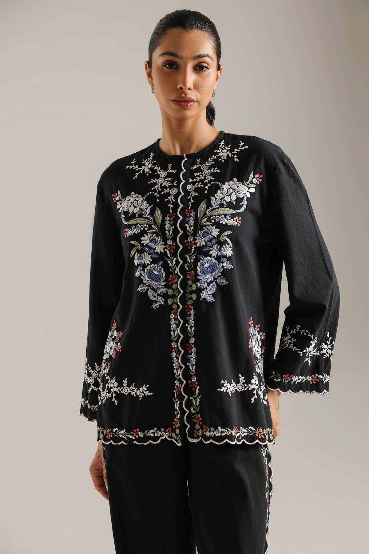 EMBROIDERED SUIT (E0796-106-902)