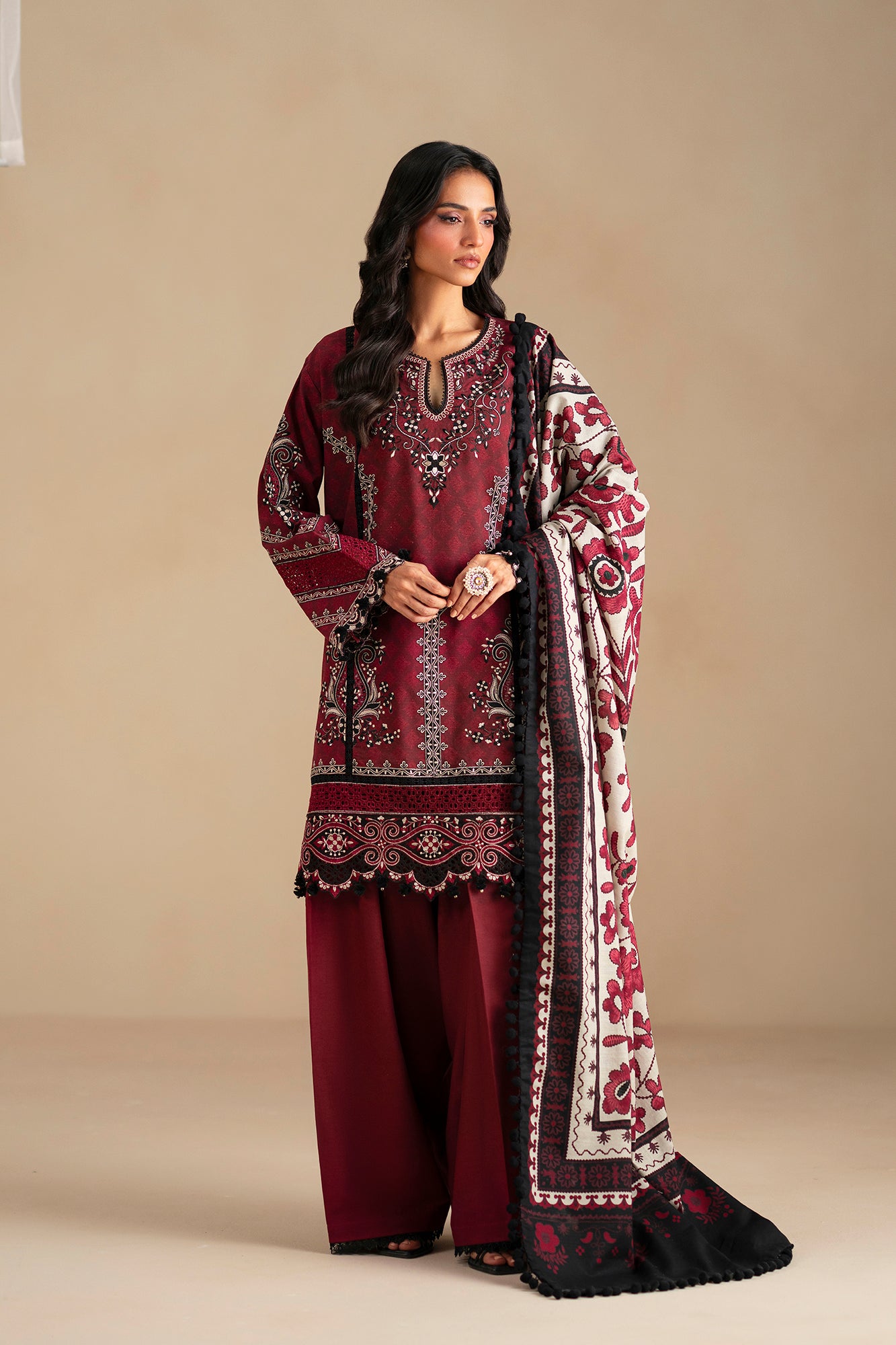 EMBROIDERED SUIT (E0798/203/305)