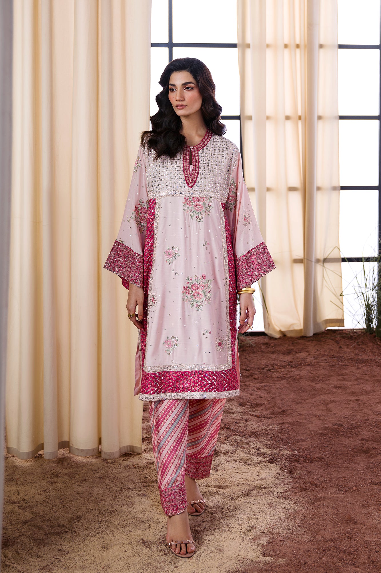 EMBROIDERED SUIT (E0802/104/316)