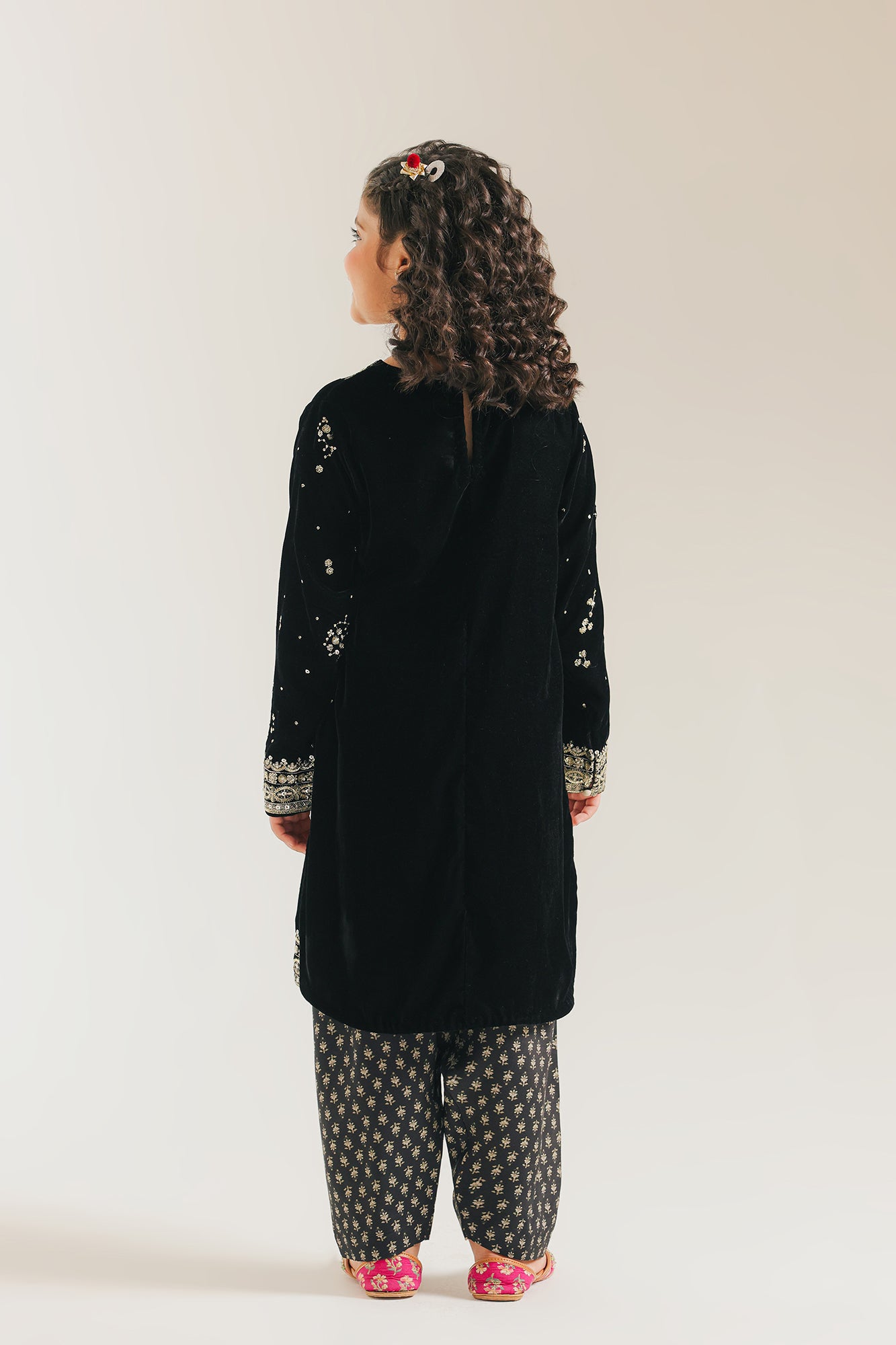 EMBROIDERED SUIT (E0802/404/902 E0802/304/902)