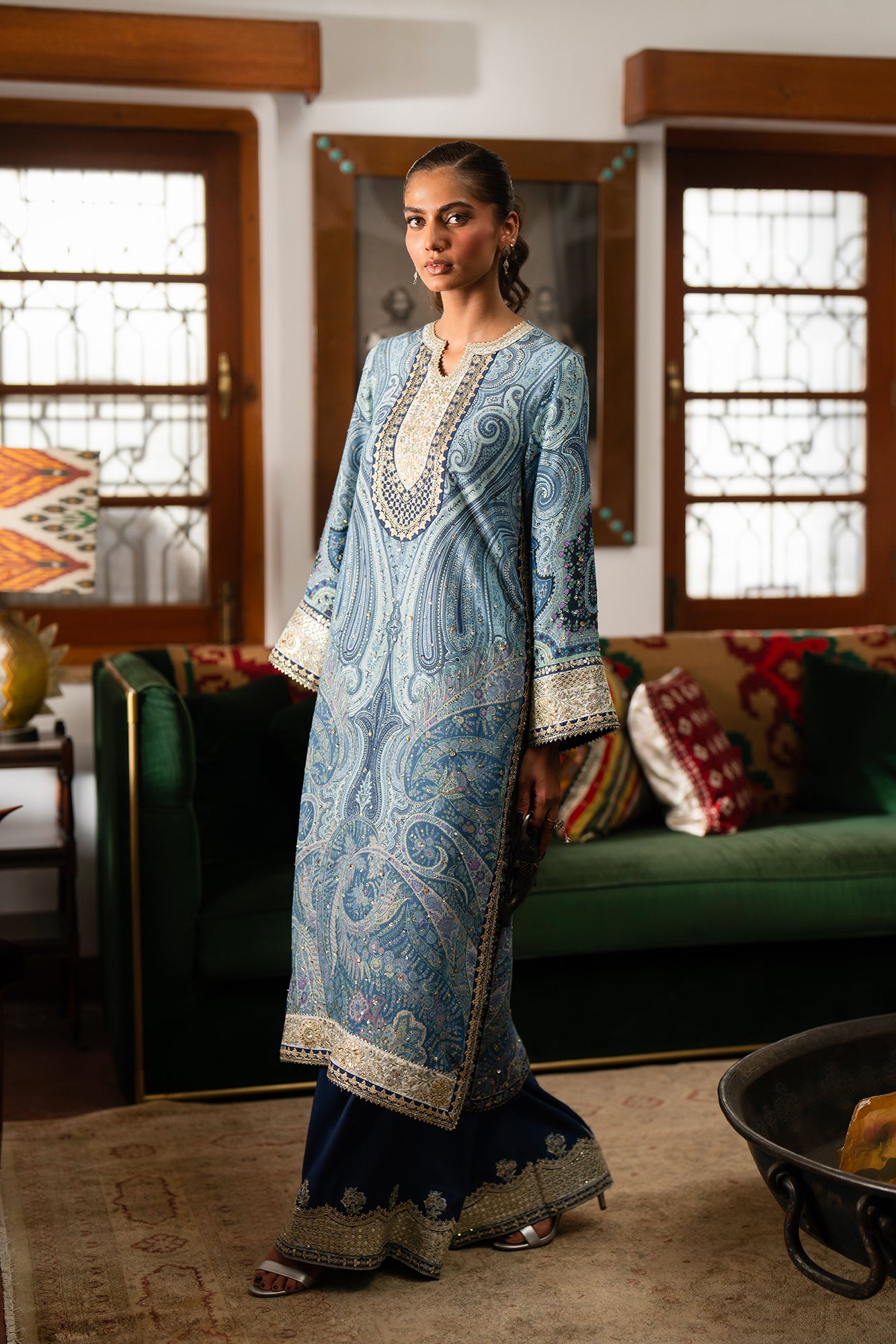 EMBROIDERED SUIT (E0803/104/603)