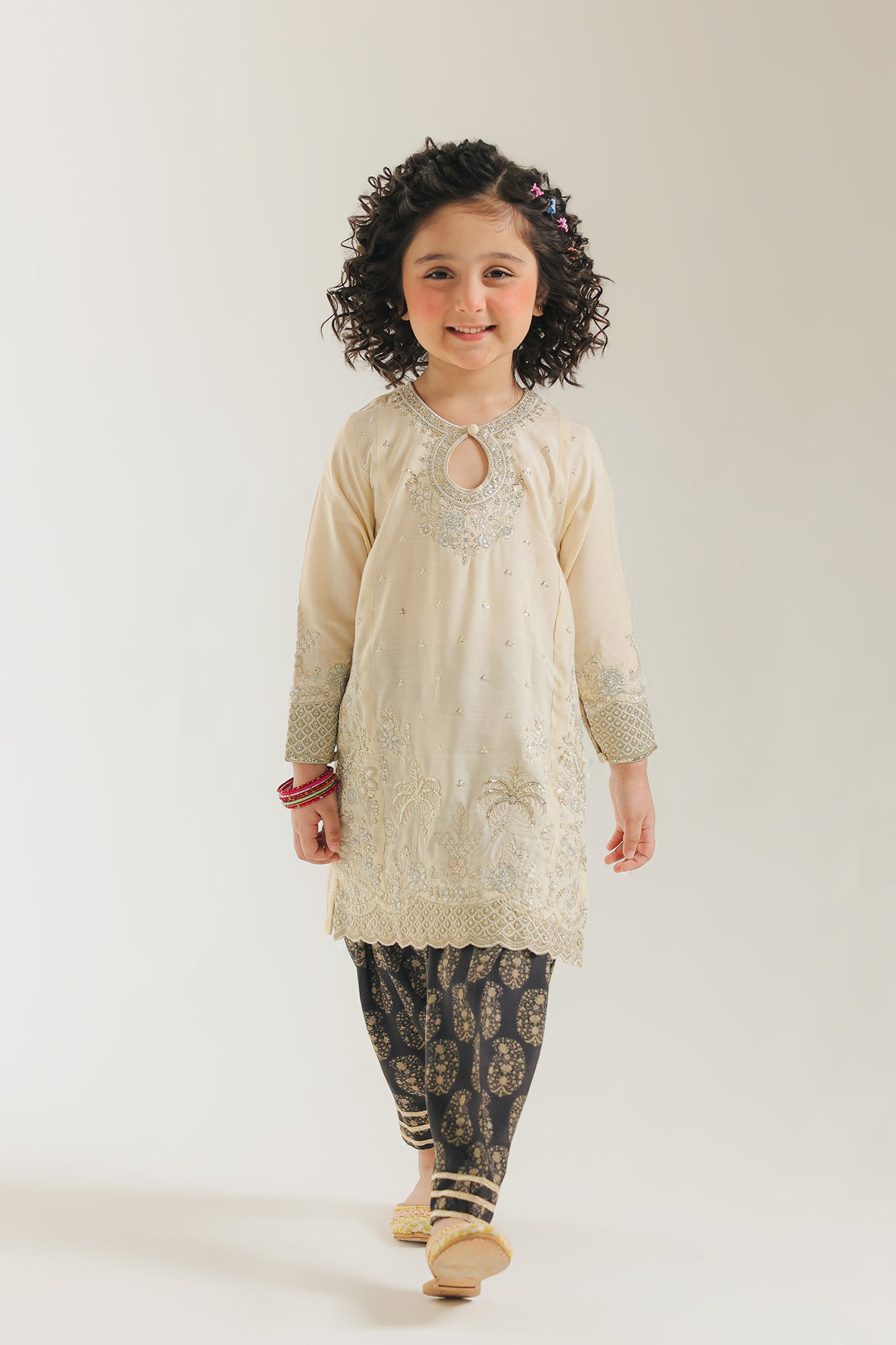 EMBROIDERED SUIT (E0811/404/115 E0811/304/115)