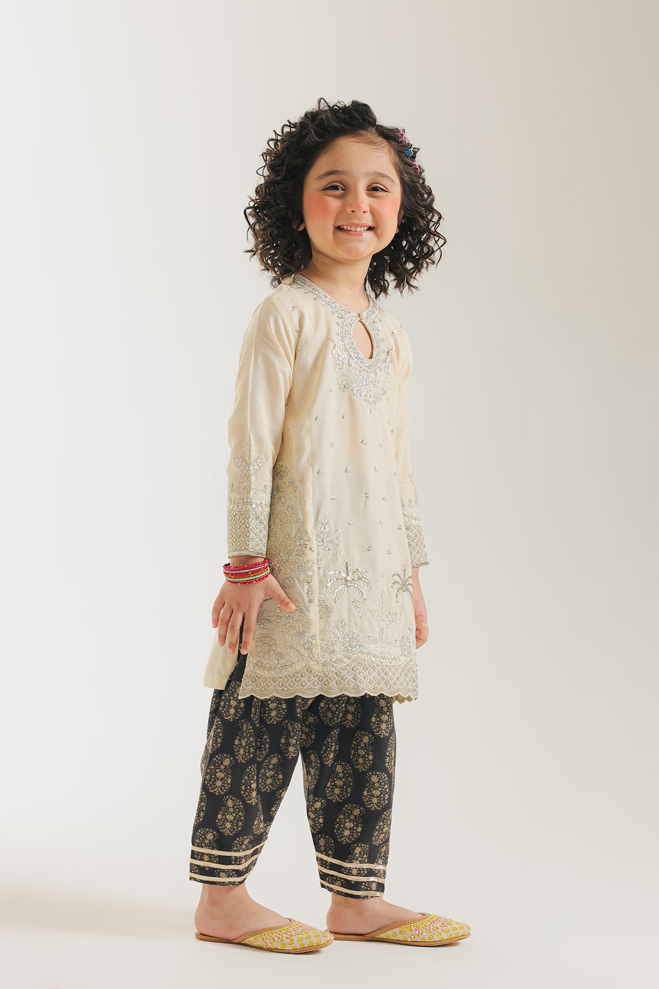 EMBROIDERED SUIT (E0811/404/115 E0811/304/115)