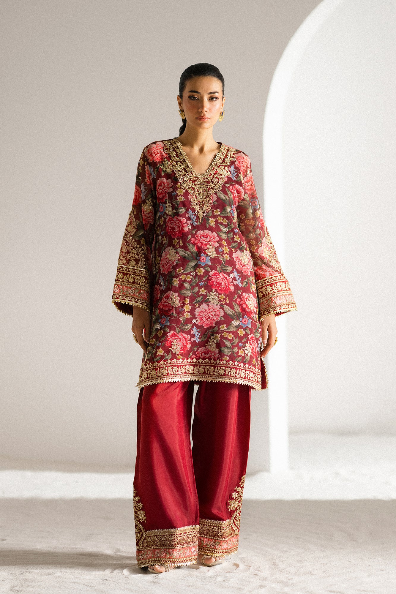 EMBROIDERED SUIT (E0815/104/416)