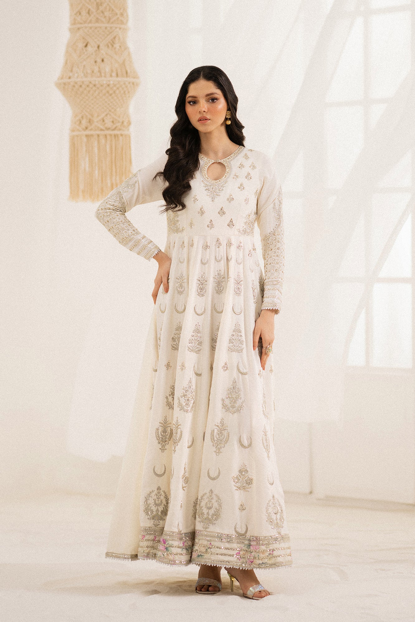 EMBROIDERED PISHWAS (E0816/104/002)