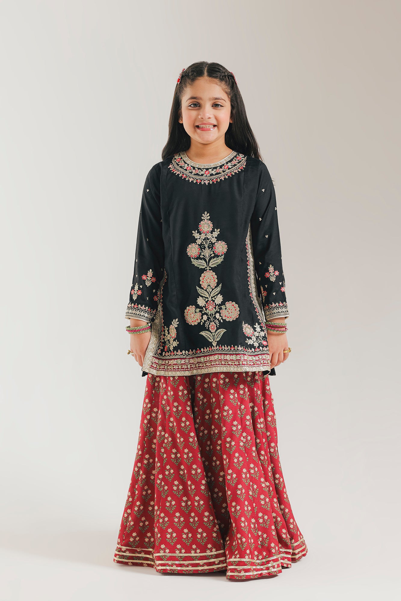 EMBROIDERED SUIT (E0817/404/901 E0817/304/901)