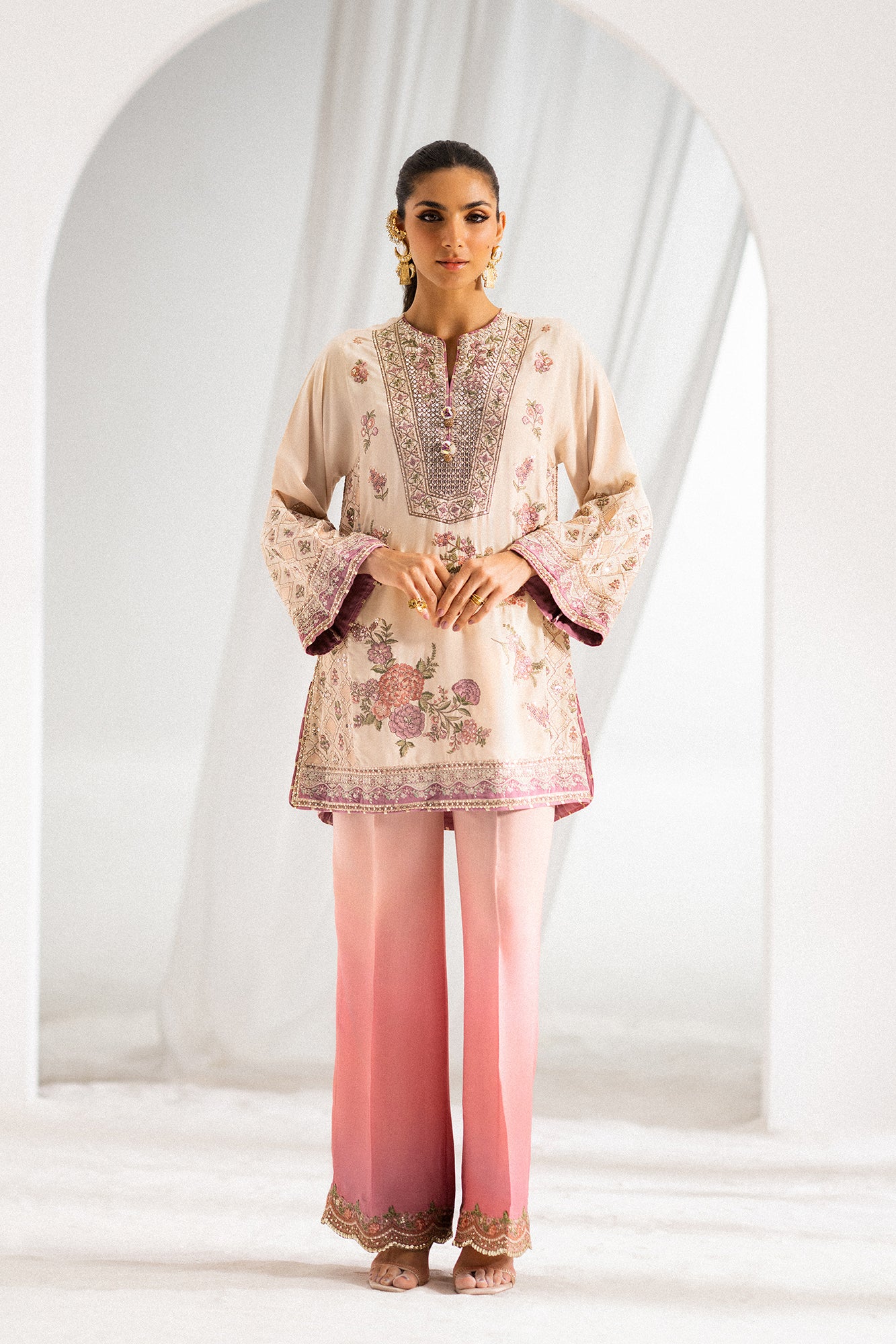 EMBROIDERED SUIT (E0822/104/002)
