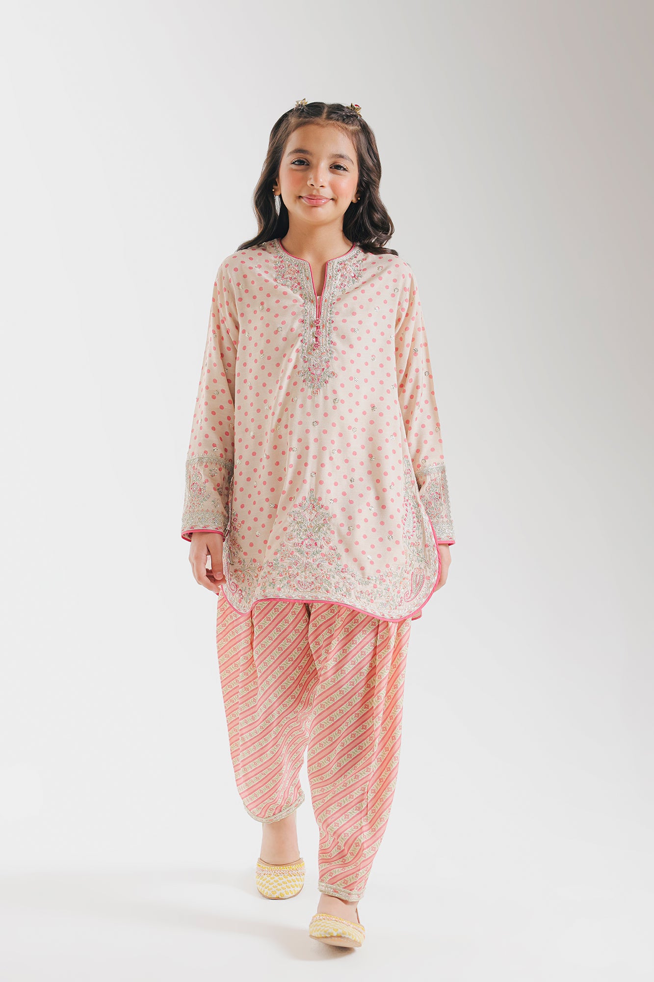 EMBROIDERED SUIT (E0824/404/227 E0824/304/227)