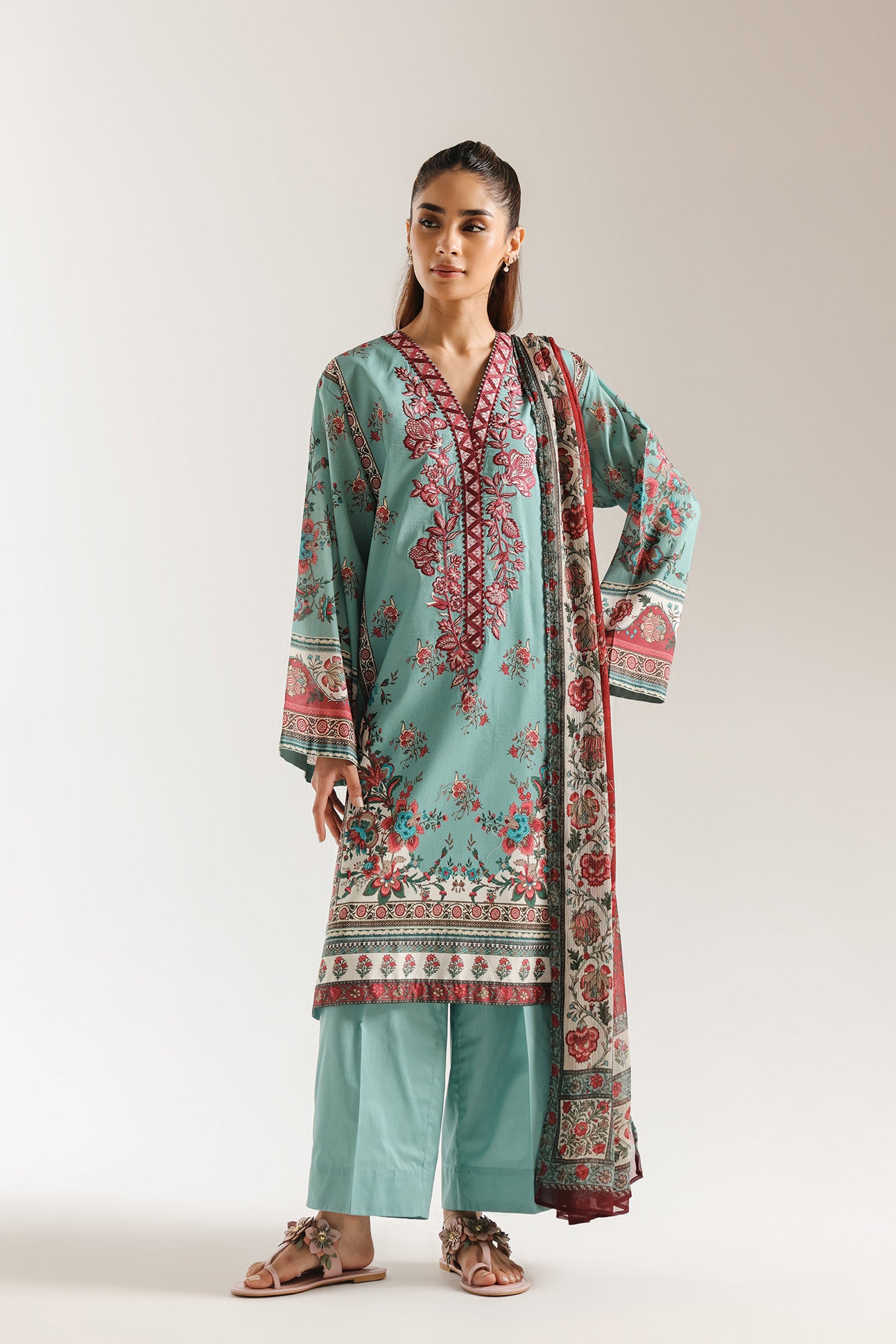 EMBROIDERED SUIT (E0832/203/716)