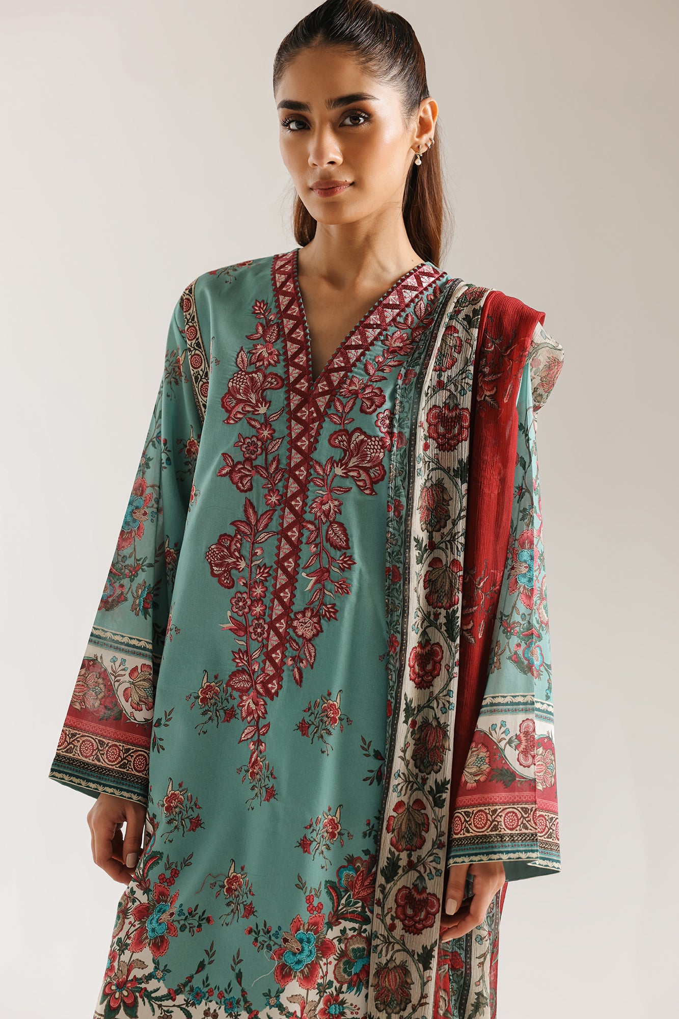 EMBROIDERED SUIT (E0832/203/716)