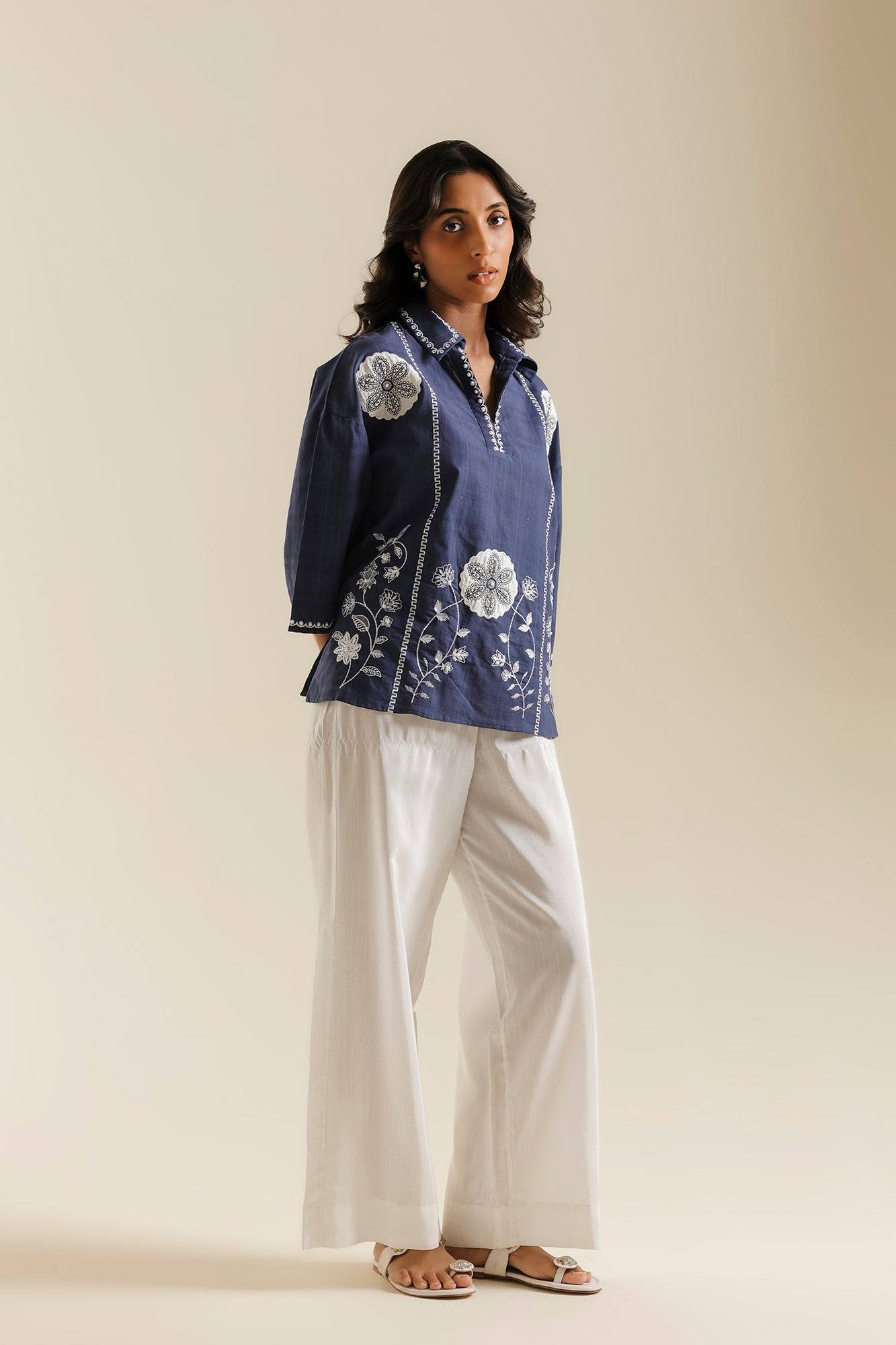 EMBROIDERED TOP (E0835/119/619)