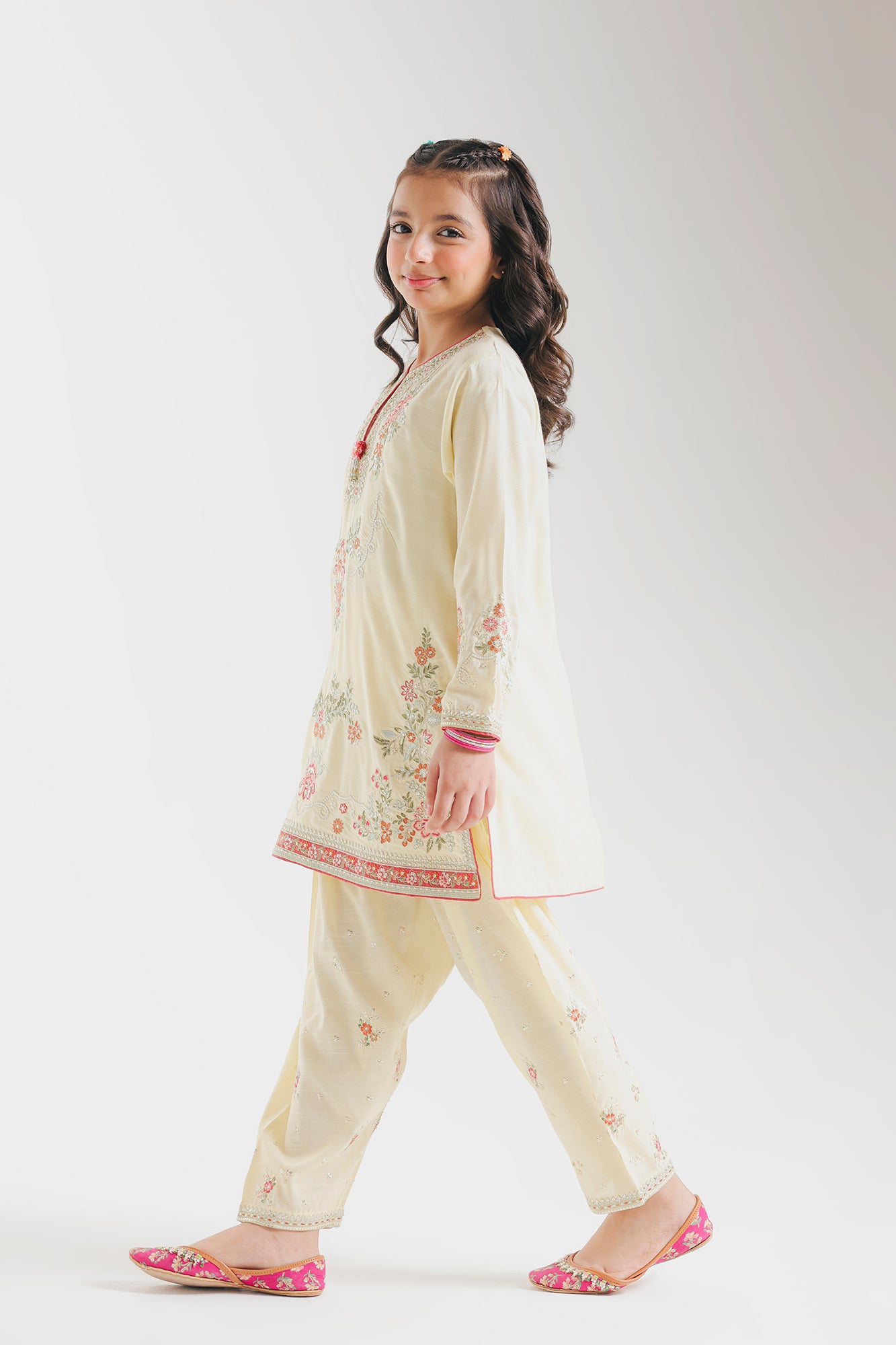 EMBROIDERED SUIT (E0836/404/110 E0836/304/110)