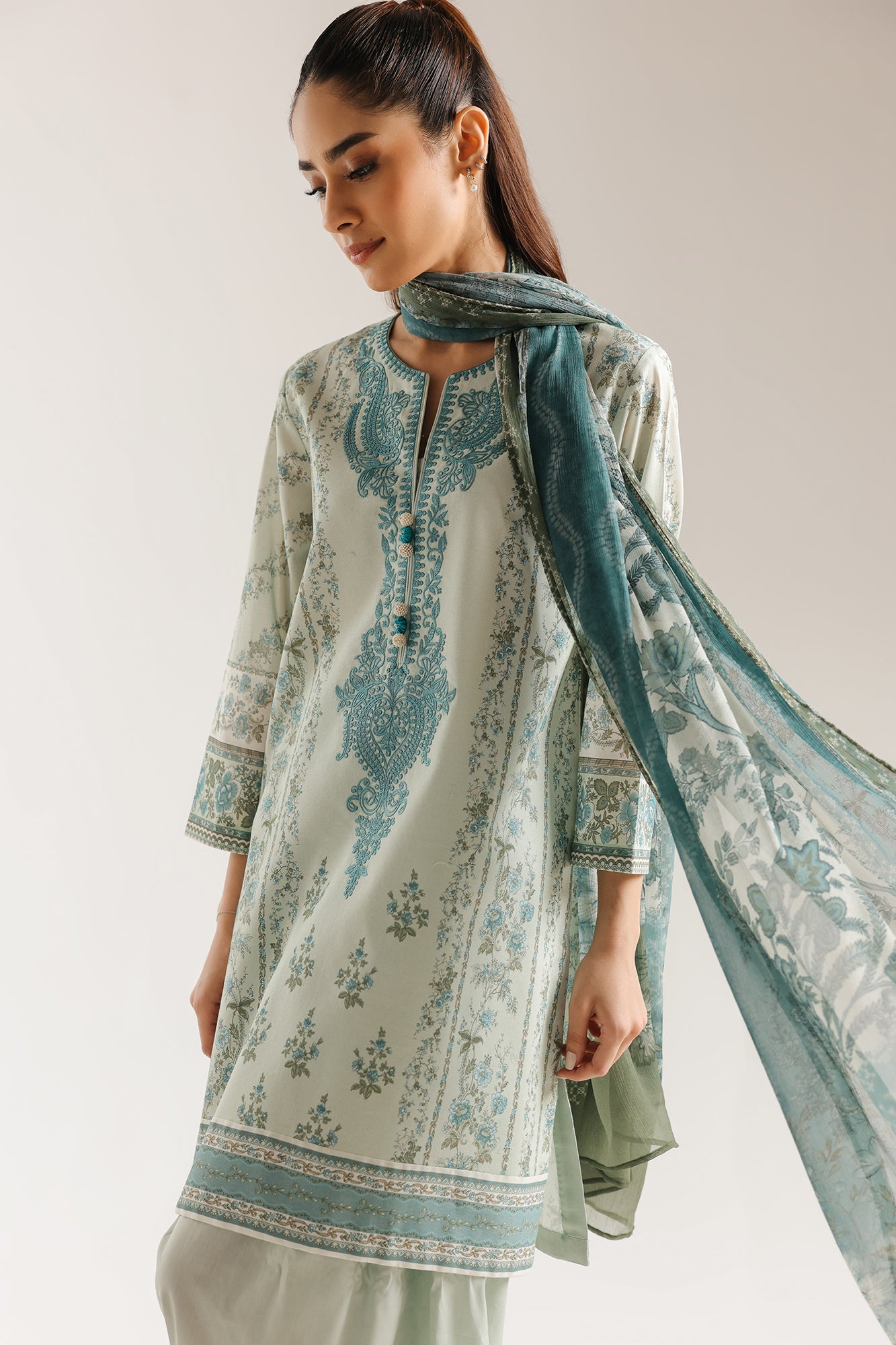 EMBROIDERED SUIT (E0837/203/719)