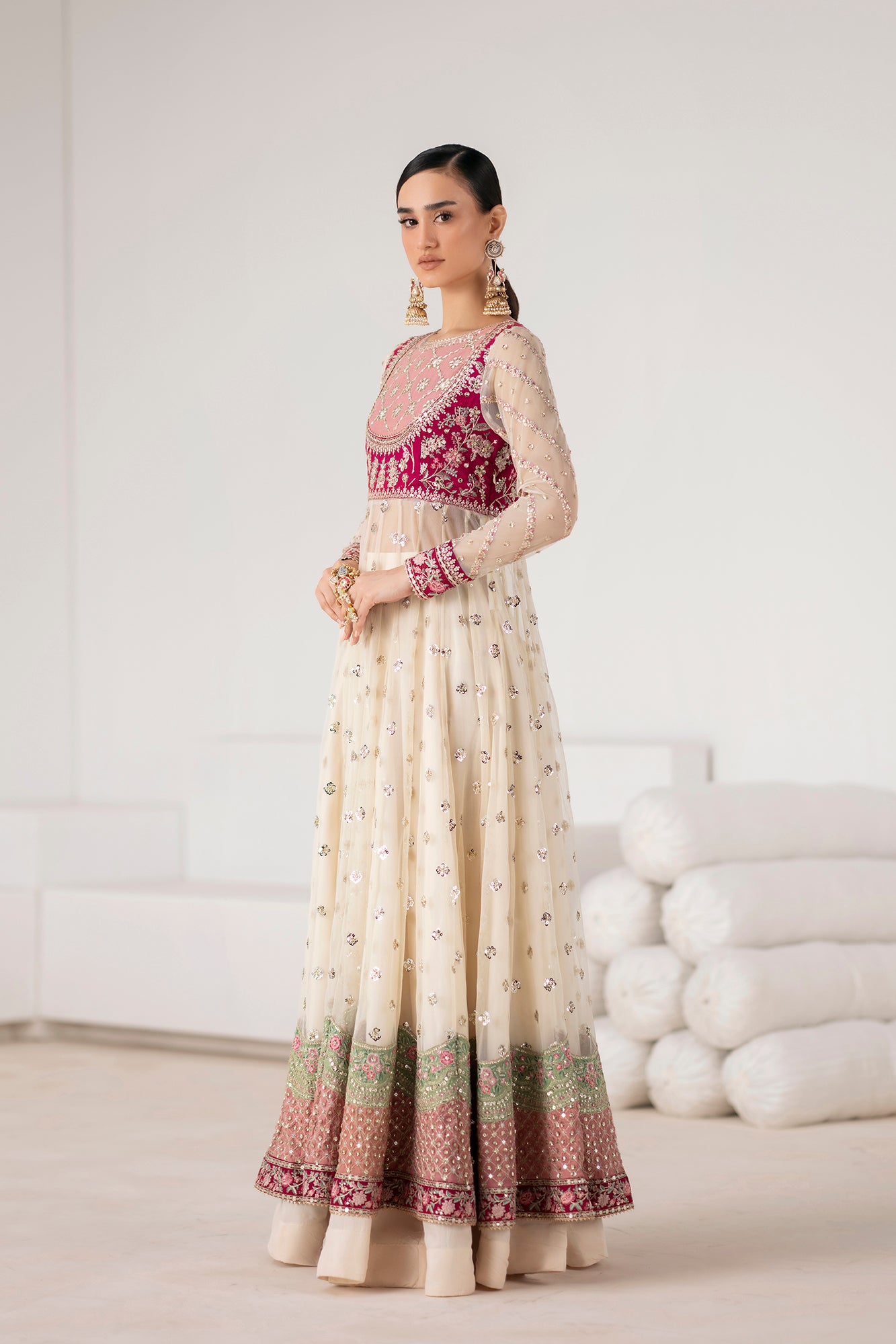 EMBROIDERED SUIT (E0839/104/006)