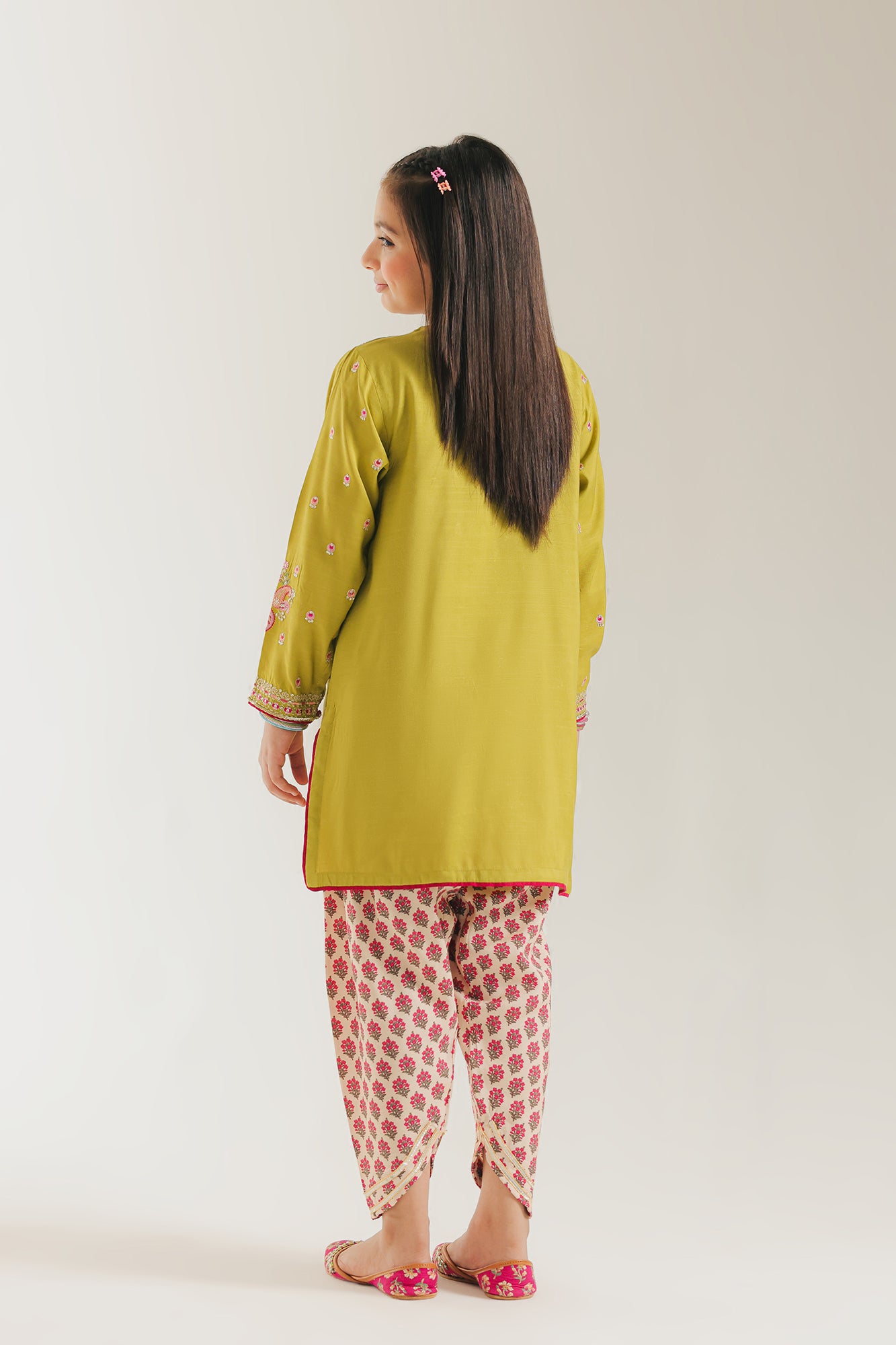 EMBROIDERED SUIT (E0840/404/126 E0840/304/126)