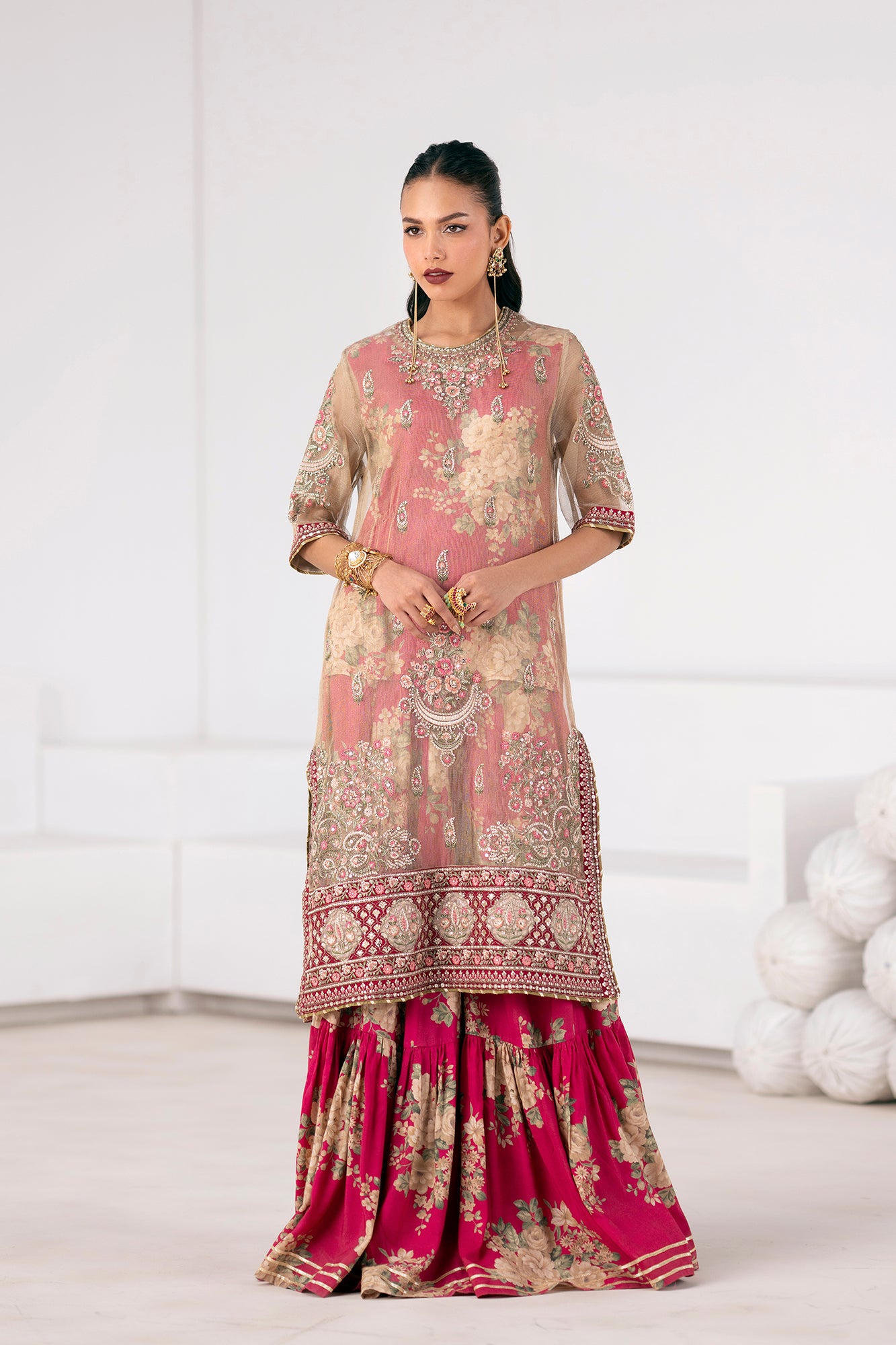 EMBROIDERED SUIT (E0841/104/006)