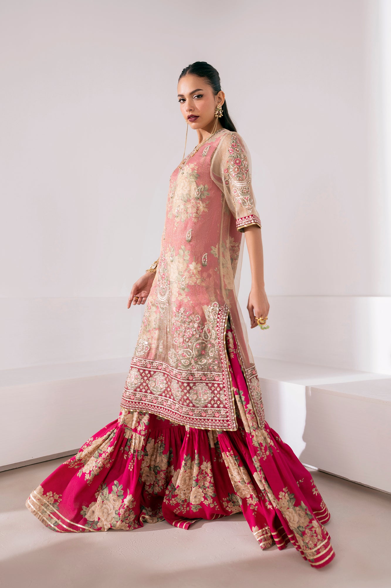 EMBROIDERED SUIT (E0841/104/006)