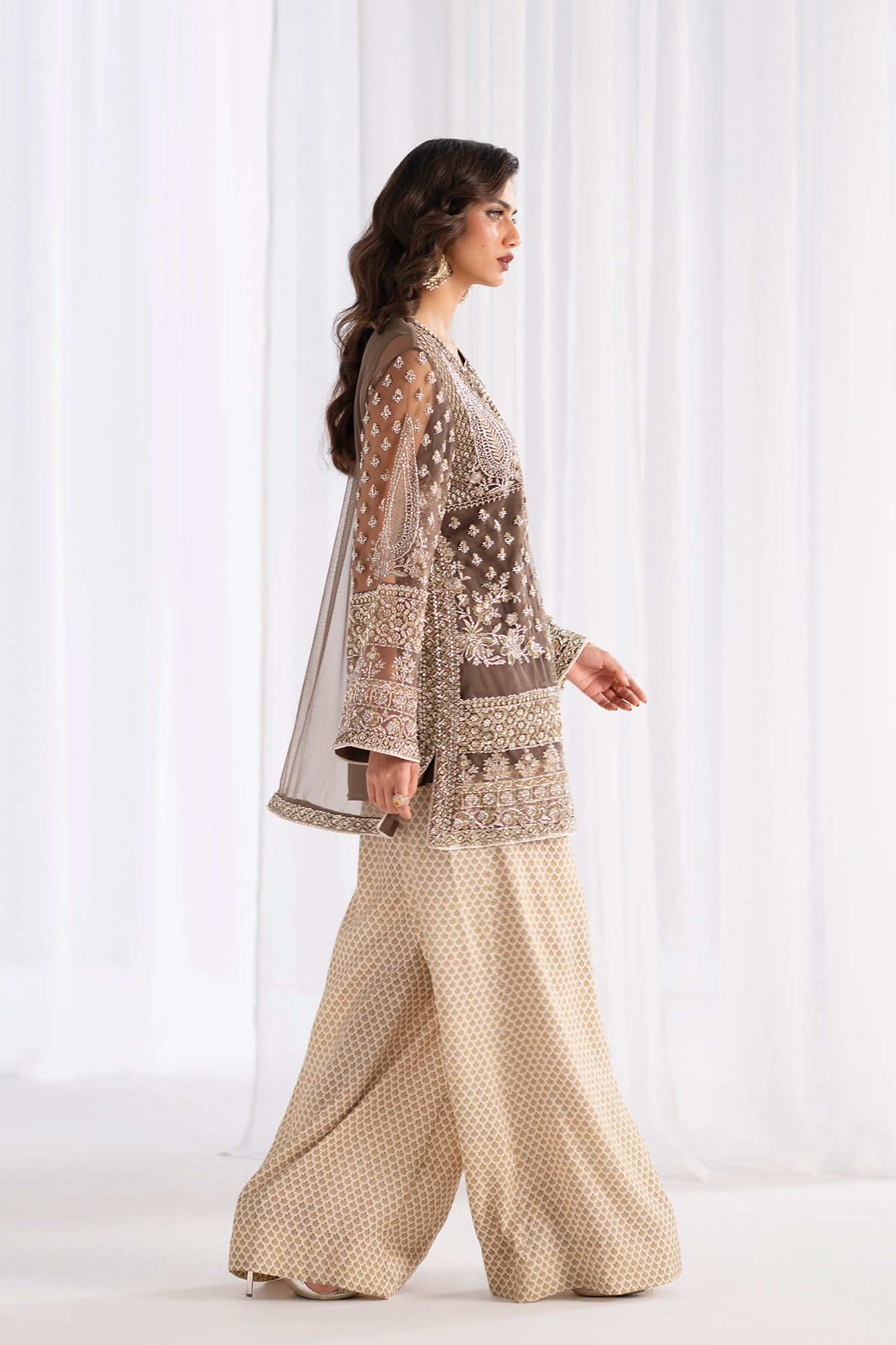 EMBROIDERED SUIT (E0842/104/119)