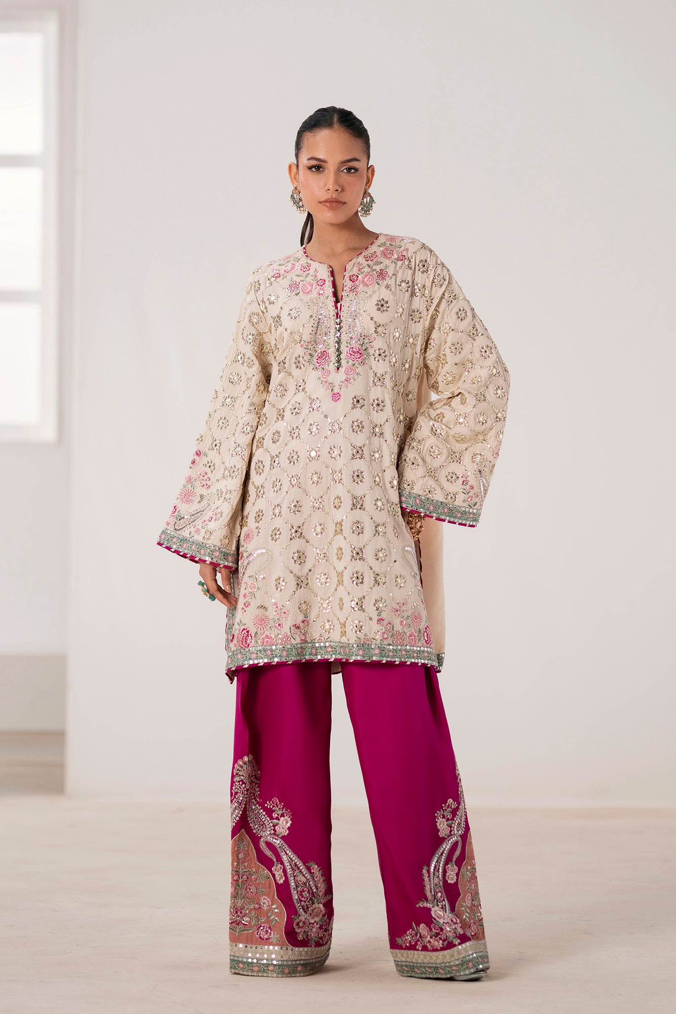 EMBROIDERED SUIT (E0851/104/006)