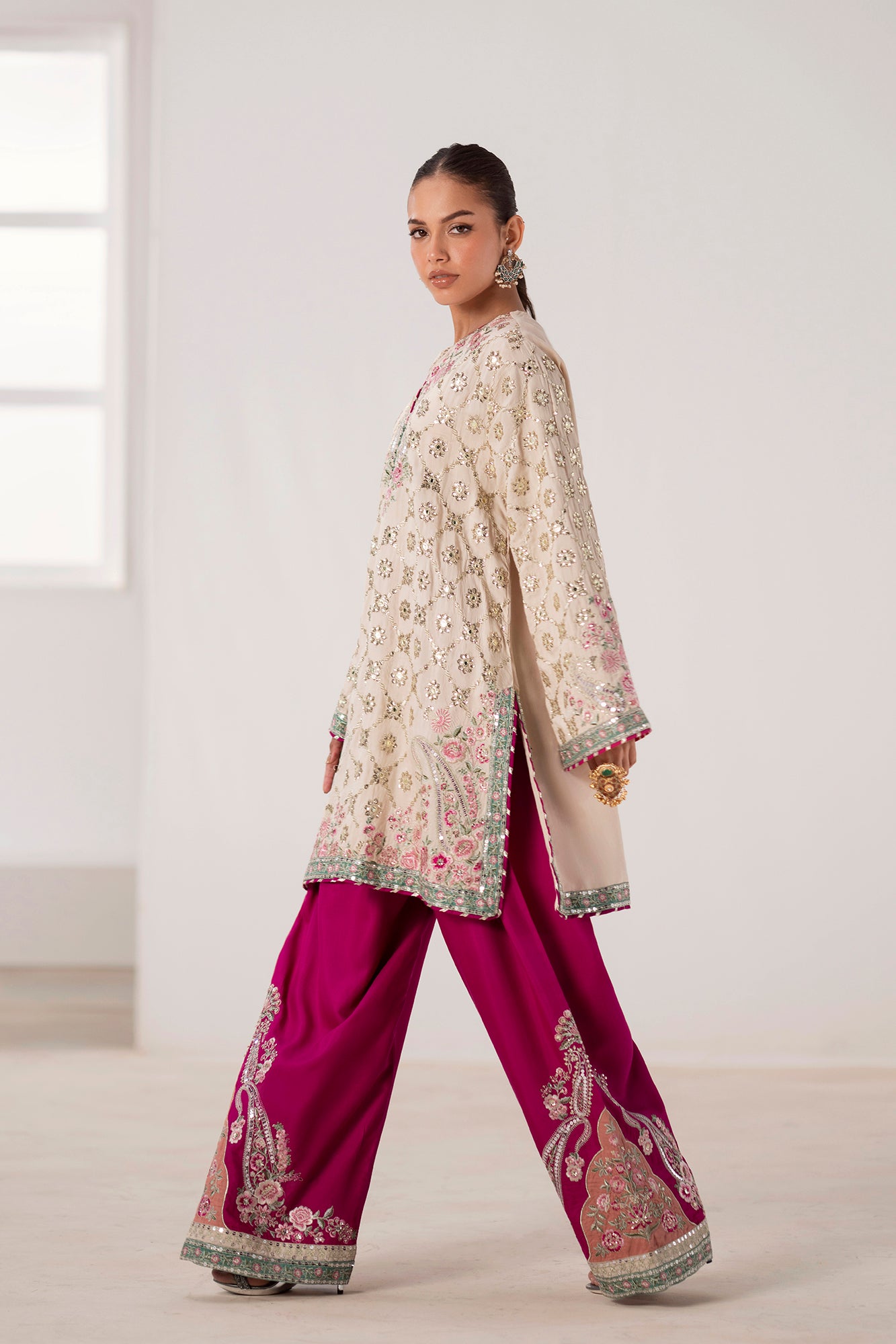 EMBROIDERED SUIT (E0851/104/006)