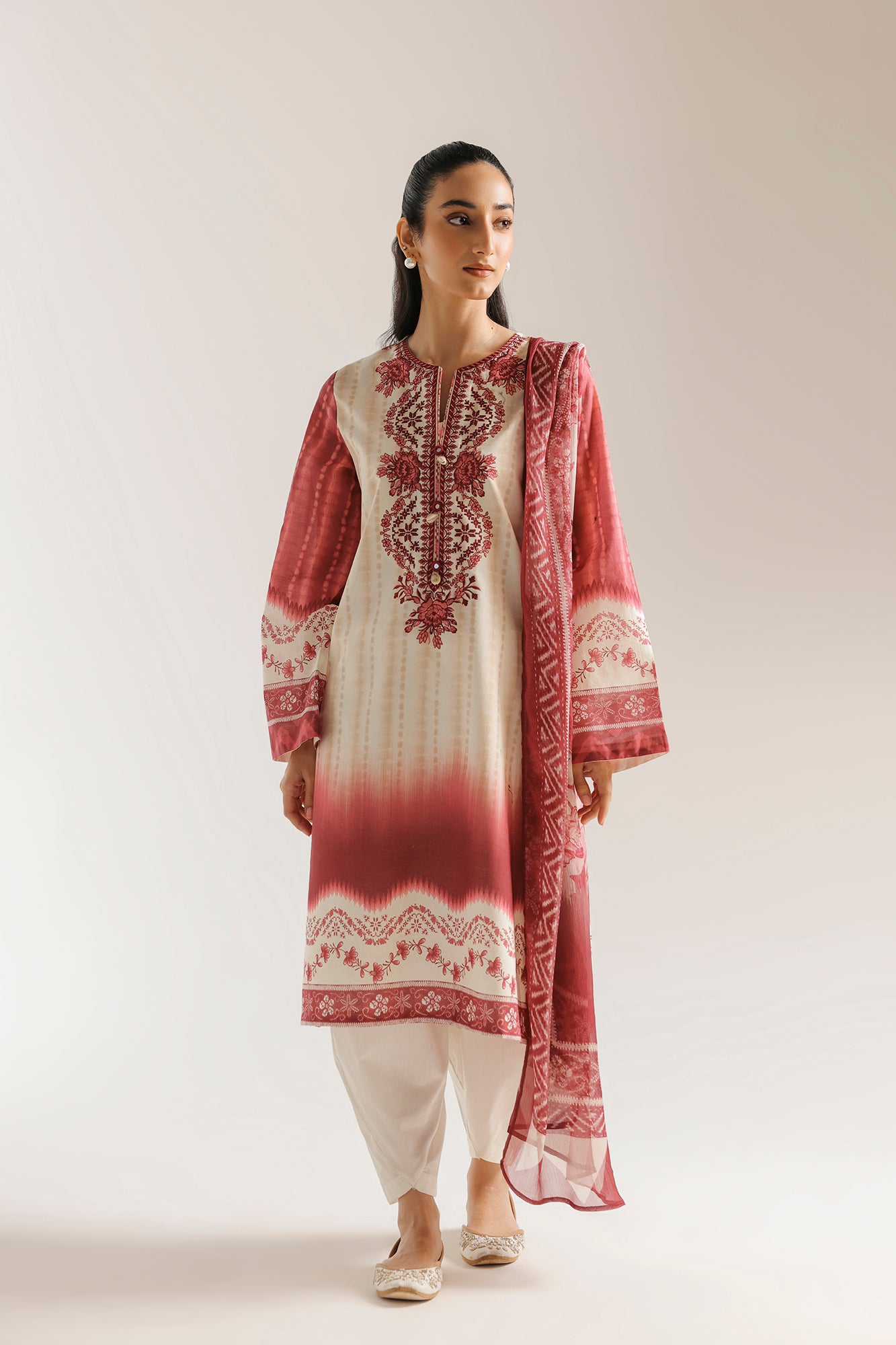 EMBROIDERED SUIT (E0851/203/403)