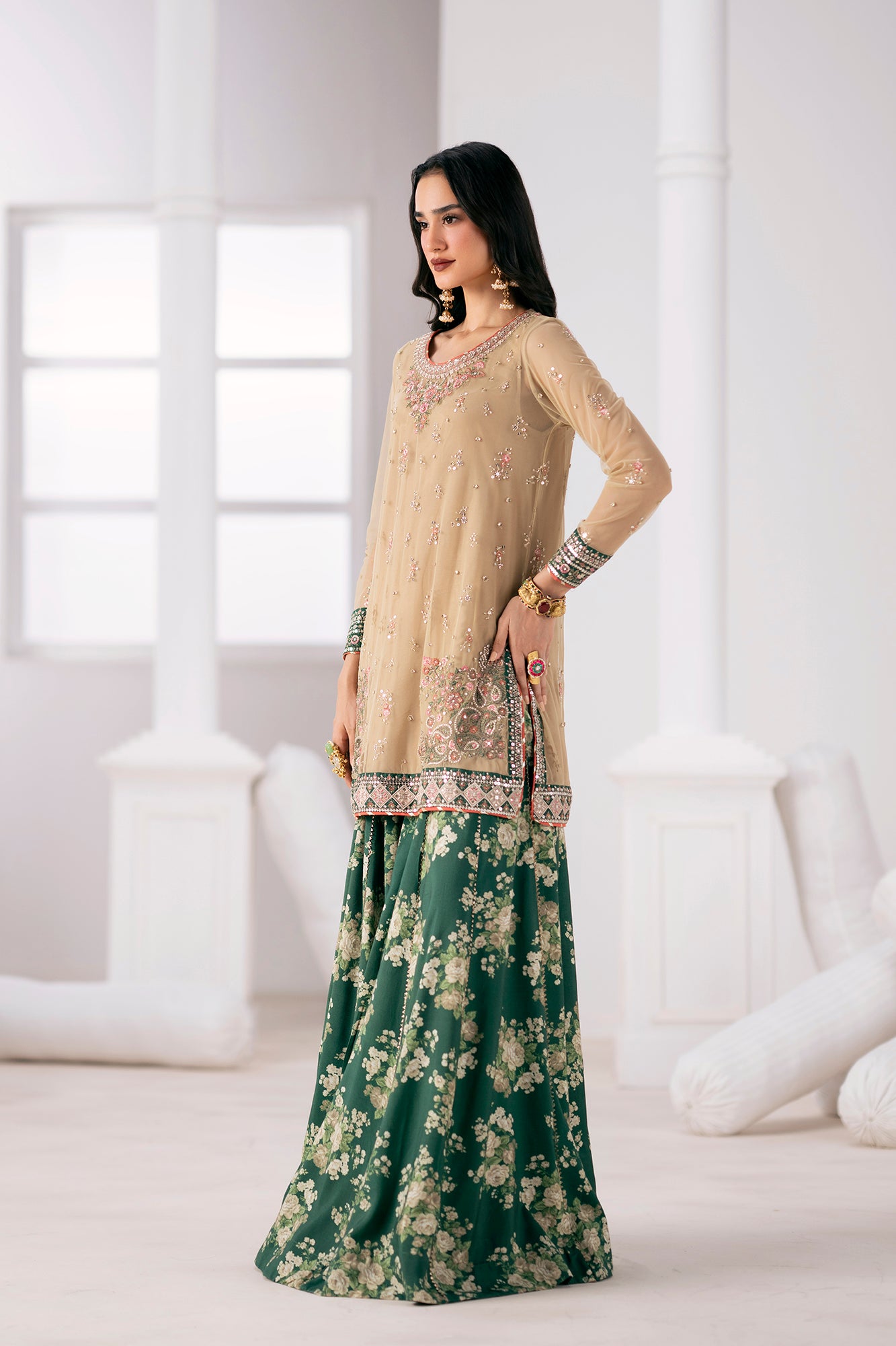 EMBROIDERED SUIT (E0853/104/007)