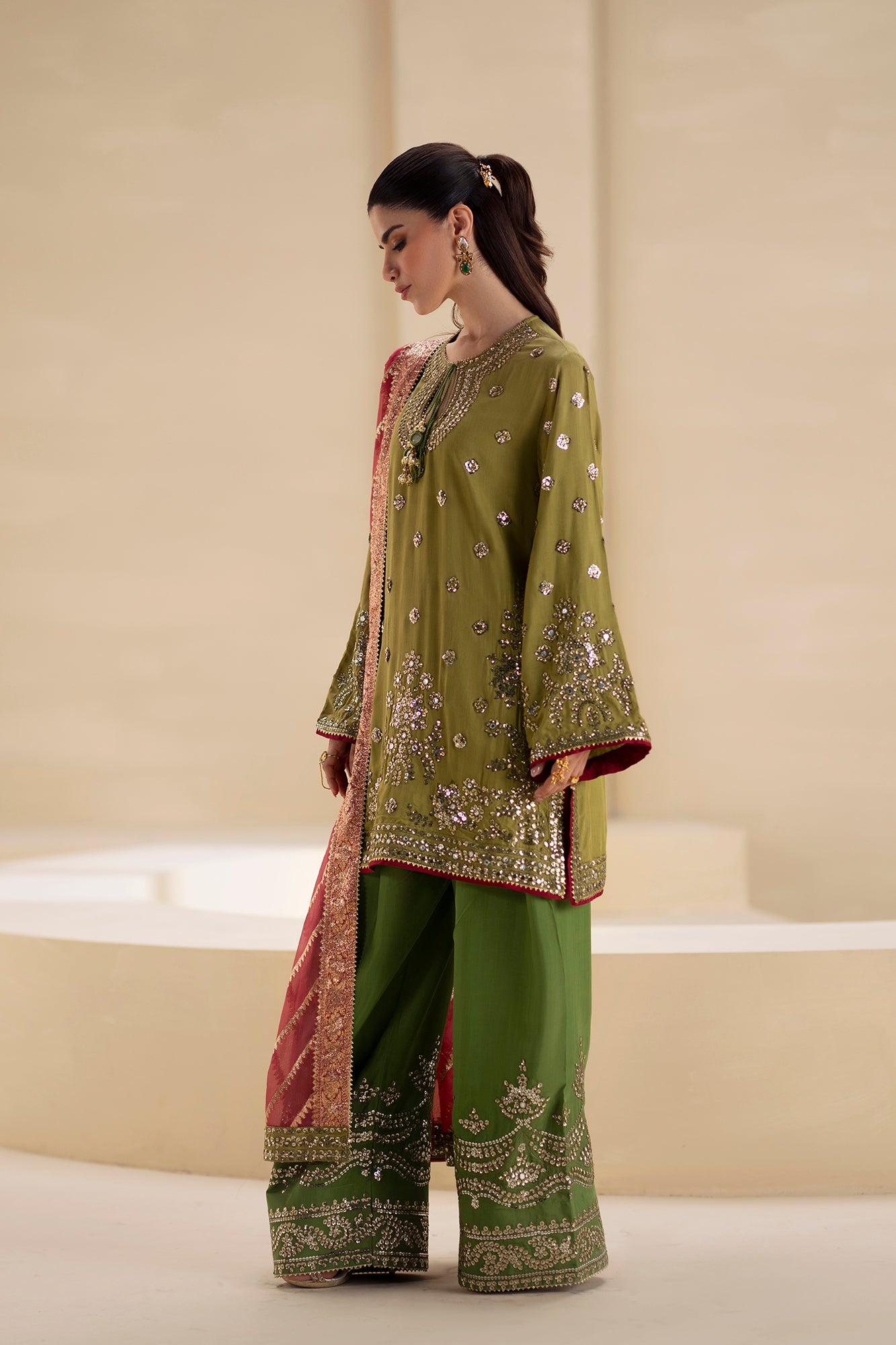 EMBROIDERED SUIT (E0854/104/122)