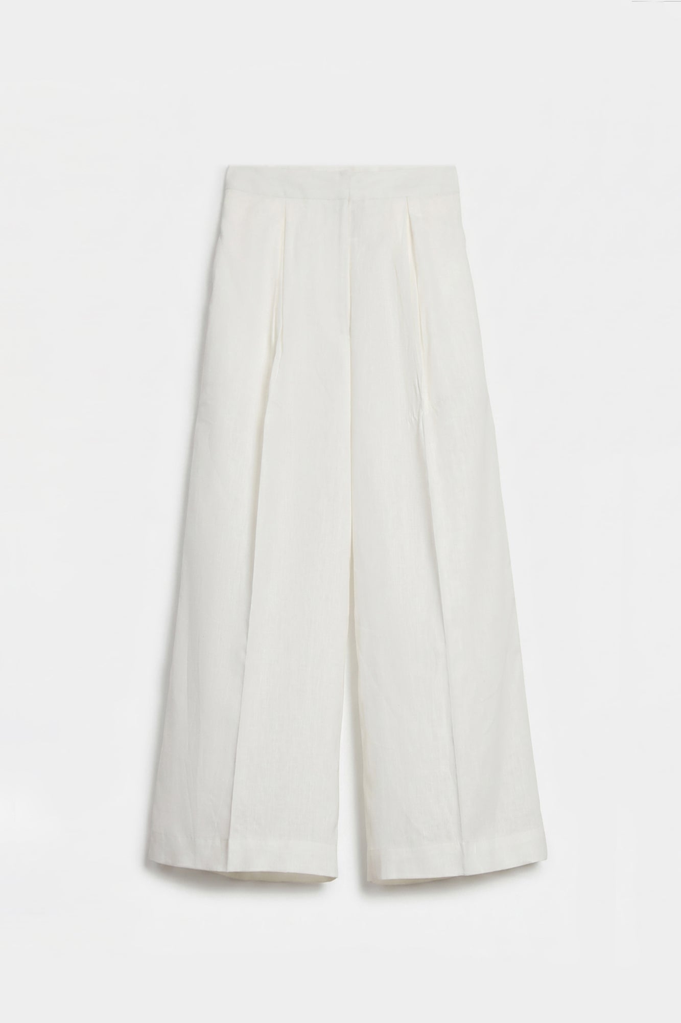 Retail Price: 6,490/-PKR