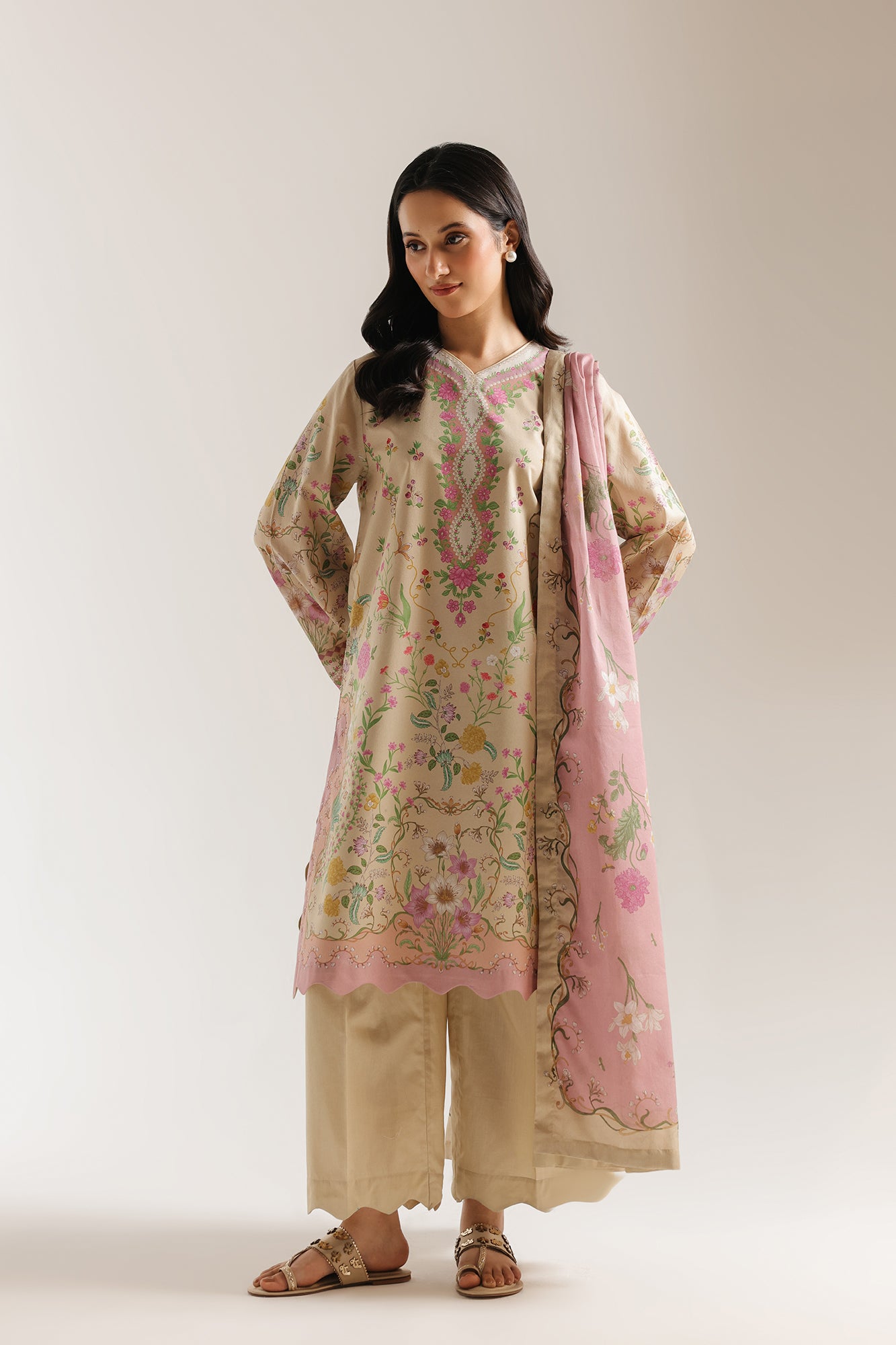 EMBROIDERED SUIT (E0875/202/112)