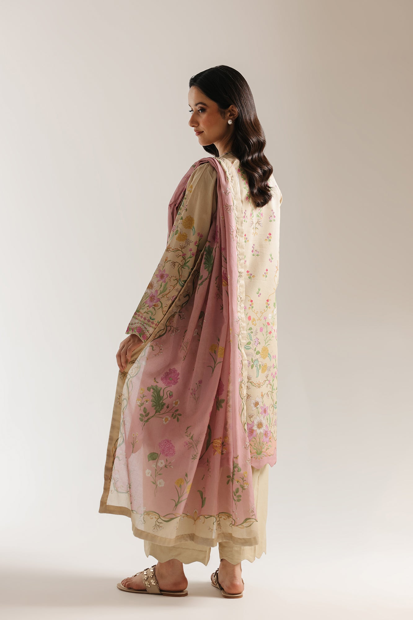 EMBROIDERED SUIT (E0875/202/112)