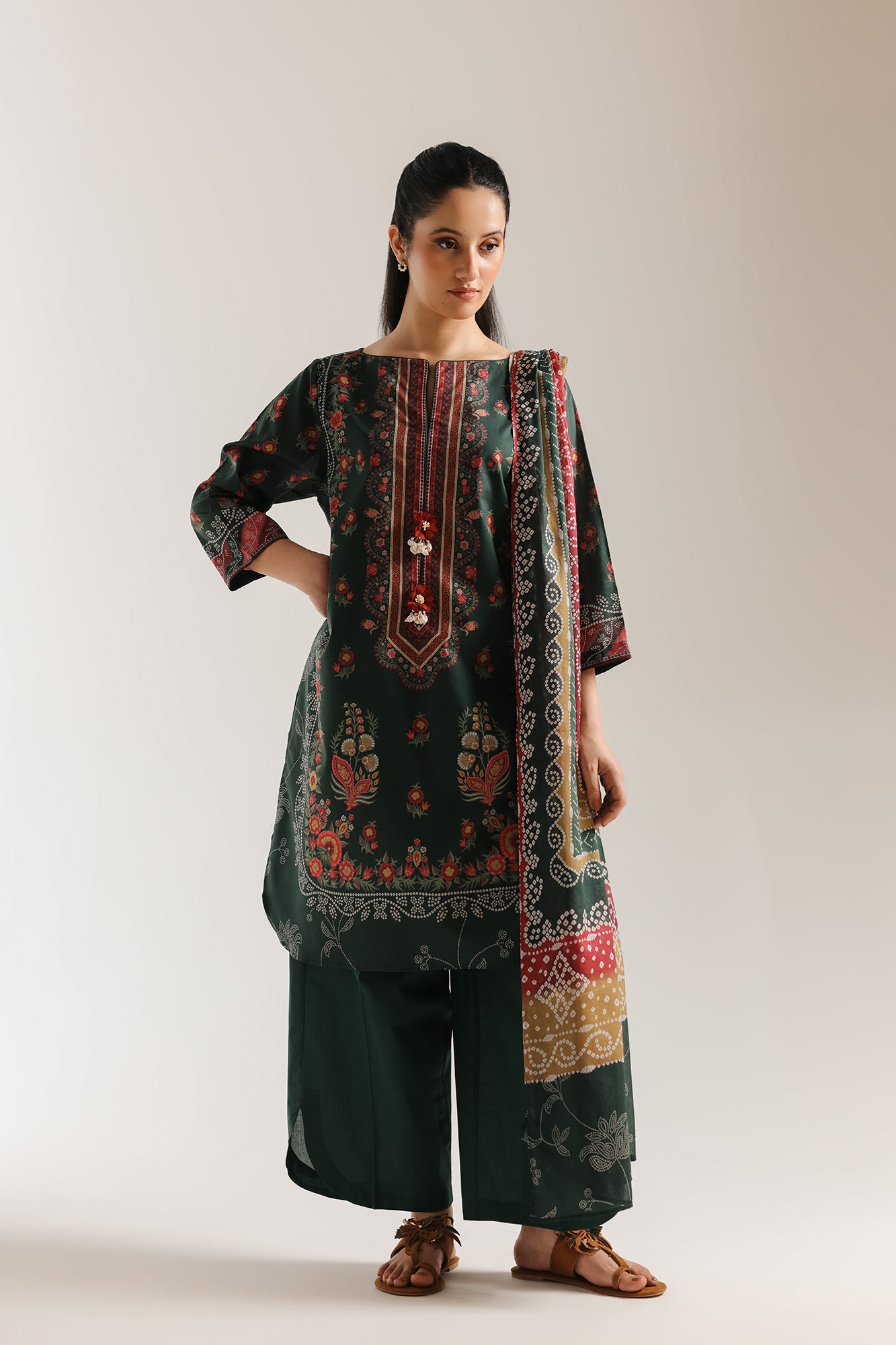 EMBROIDERED SUIT (E0876/202/705)