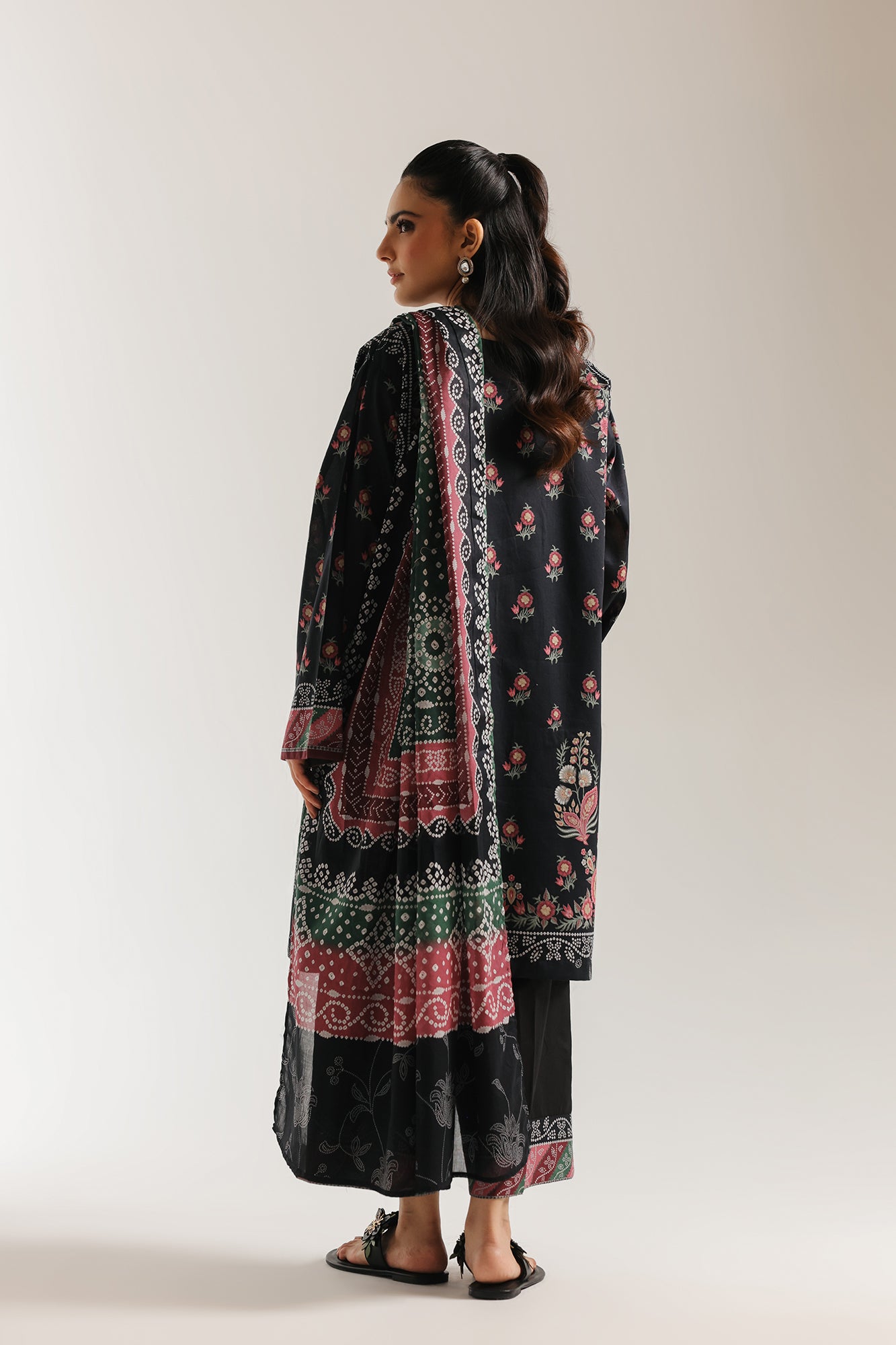 EMBROIDERED SUIT (E0876/202/902)