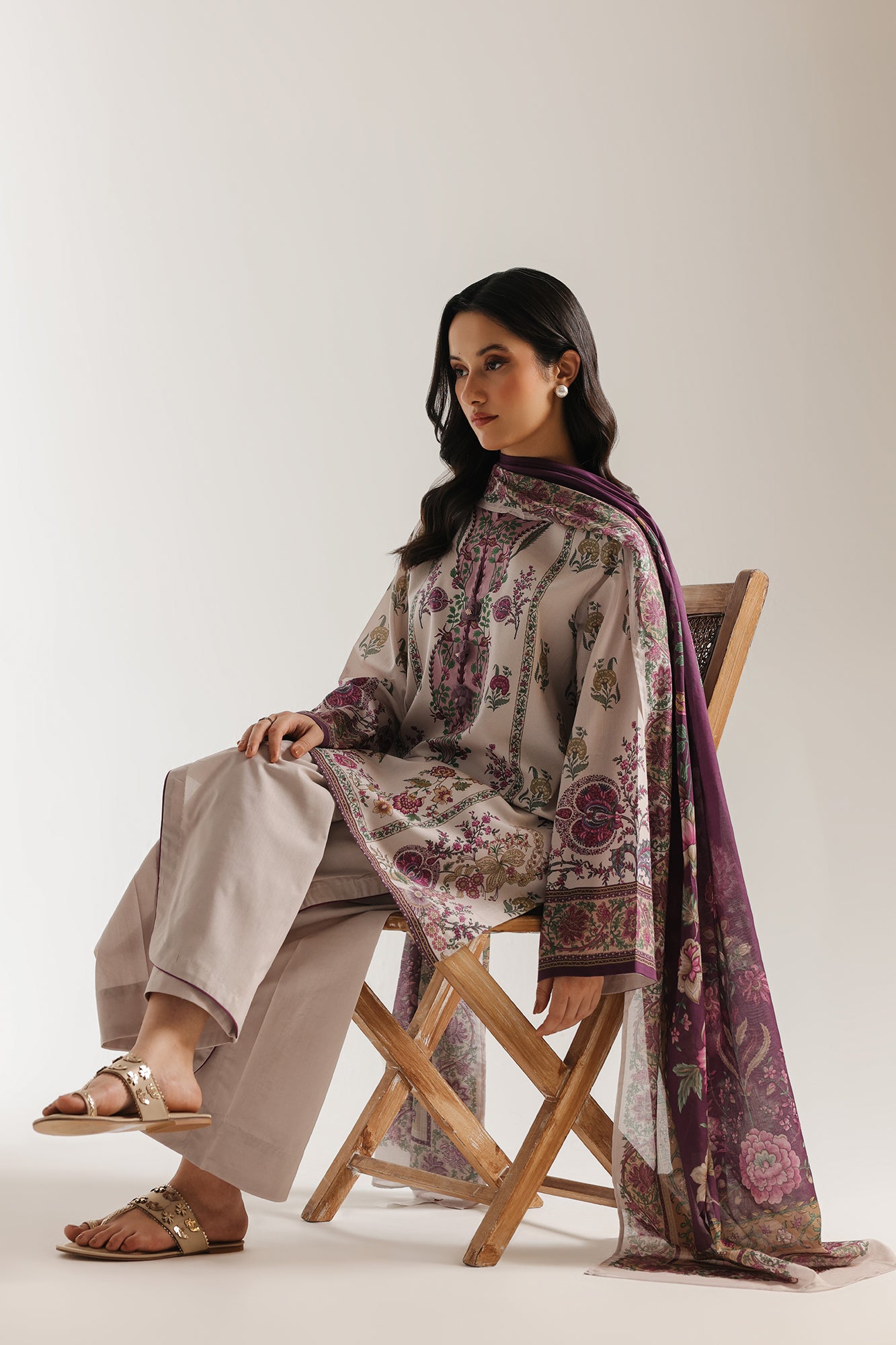 EMBROIDERED SUIT (E0877/202/330)