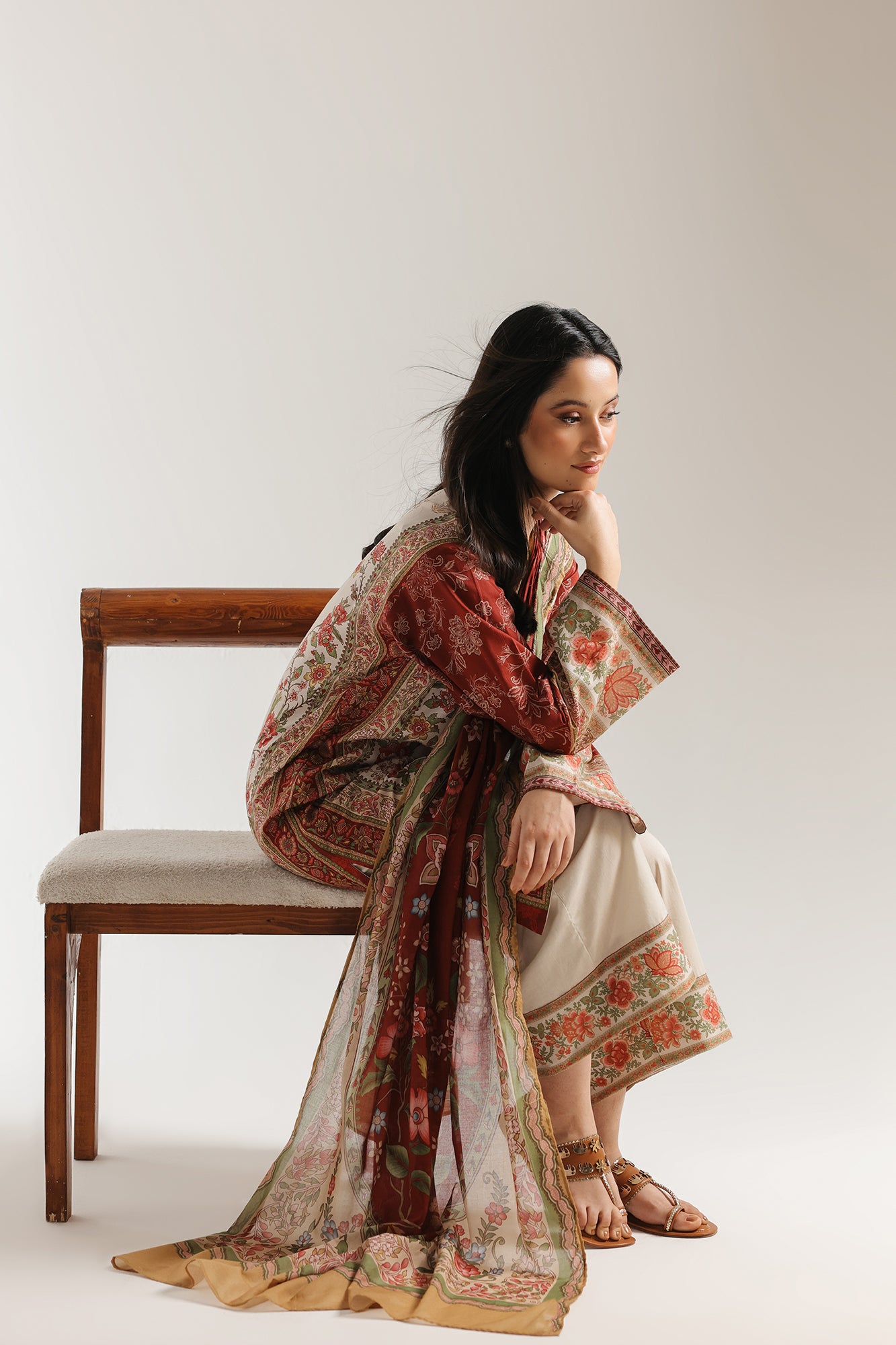 EMBROIDERED SUIT (E0878/202/006)