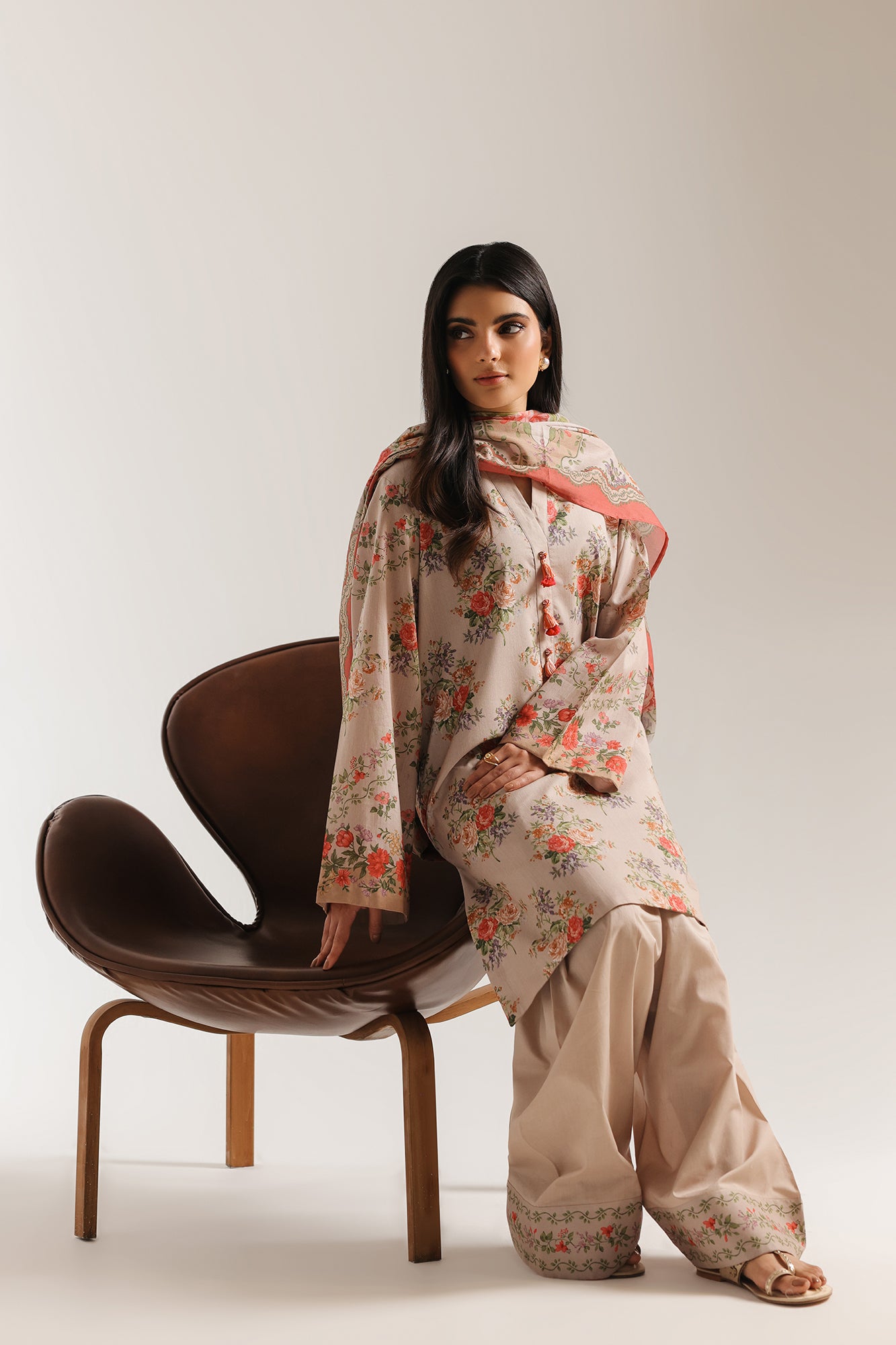 EMBROIDERED SUIT (E0881/202/814)